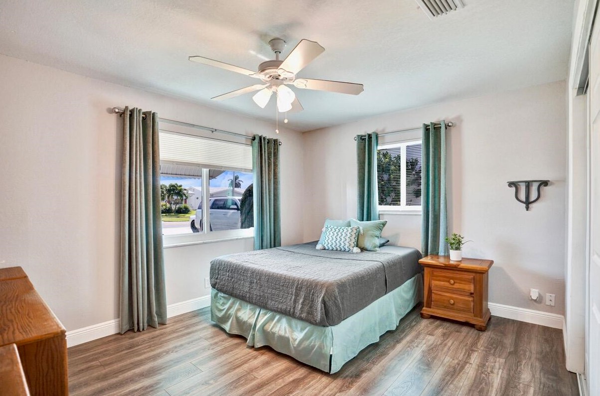 903 18 St, Boynton Beach FL 33426-5429 exterior