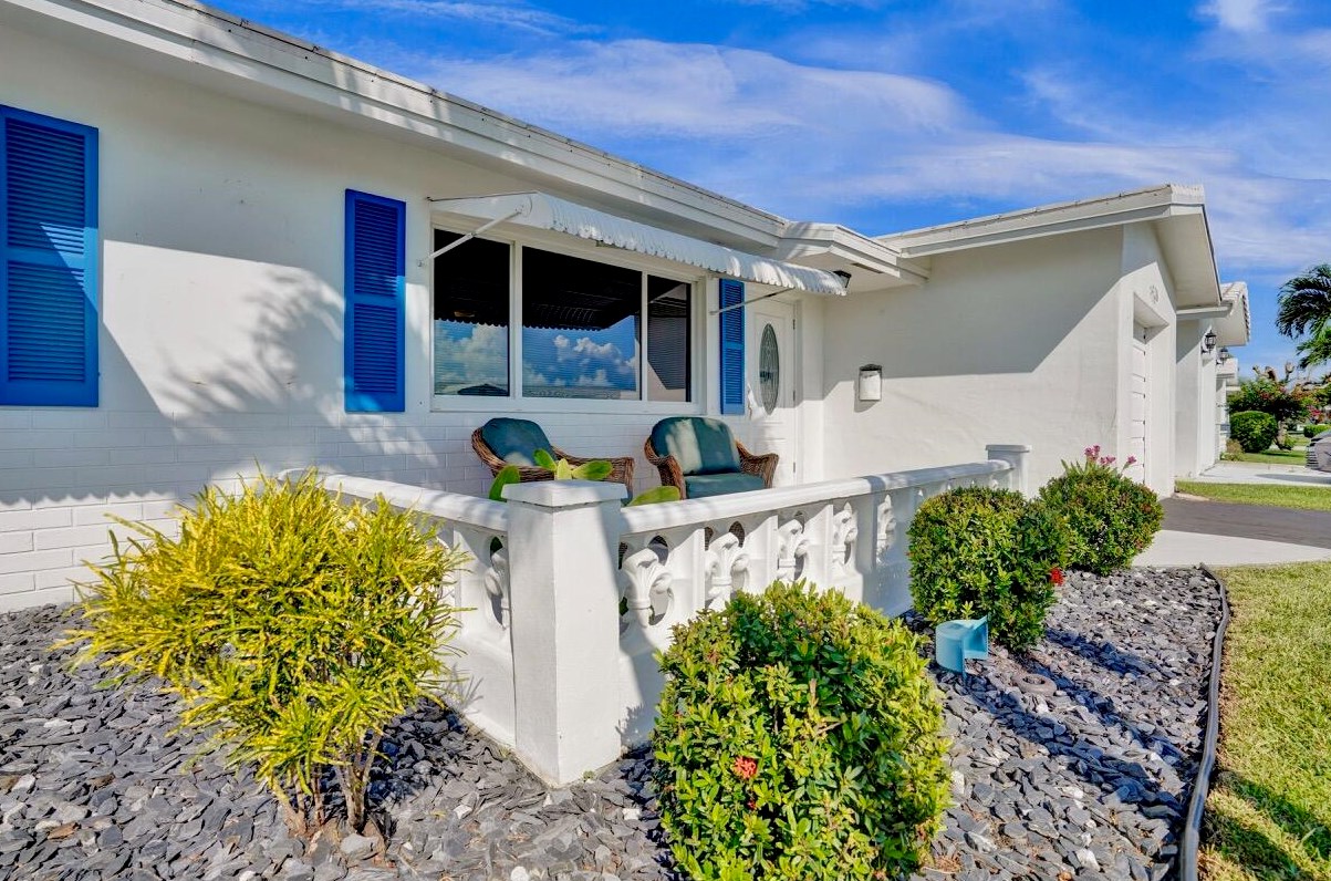 903 18 St, Boynton Beach FL 33426-5429 exterior