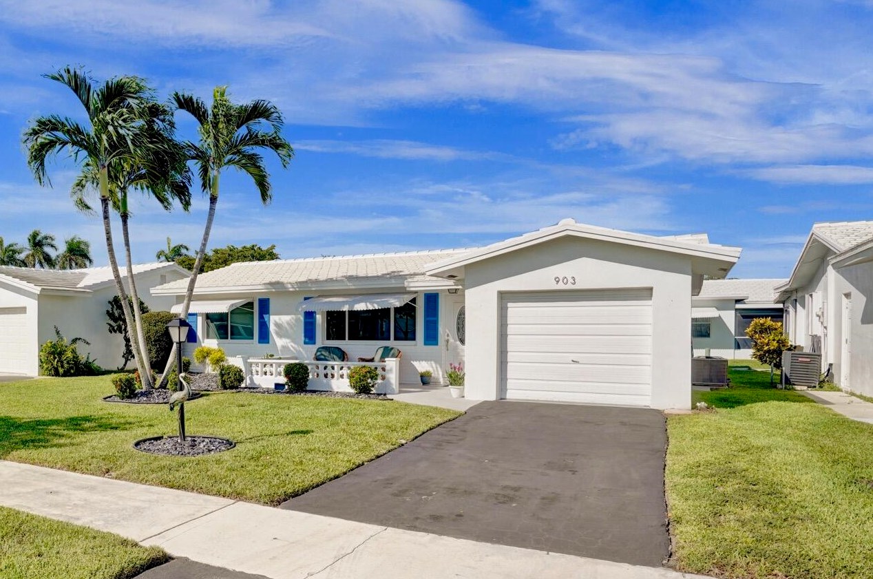 903 18 St, Boynton Beach FL 33426-5429 exterior