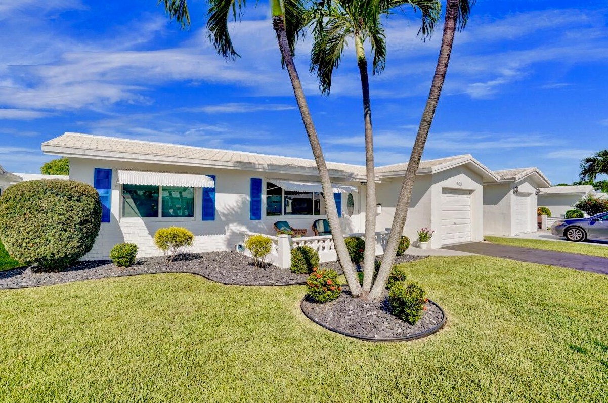 903 18 St, Boynton Beach FL 33426-5429 exterior