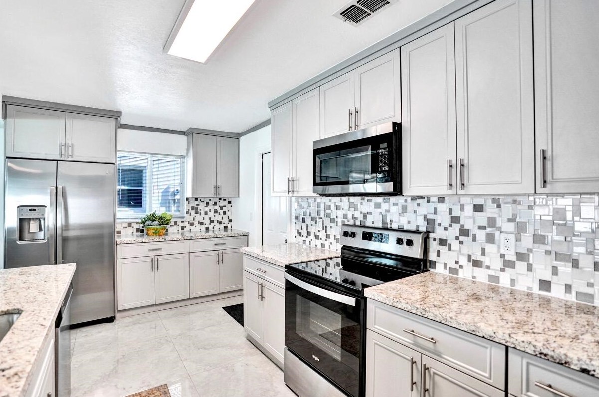 903 18 St, Boynton Beach FL 33426-5429 exterior