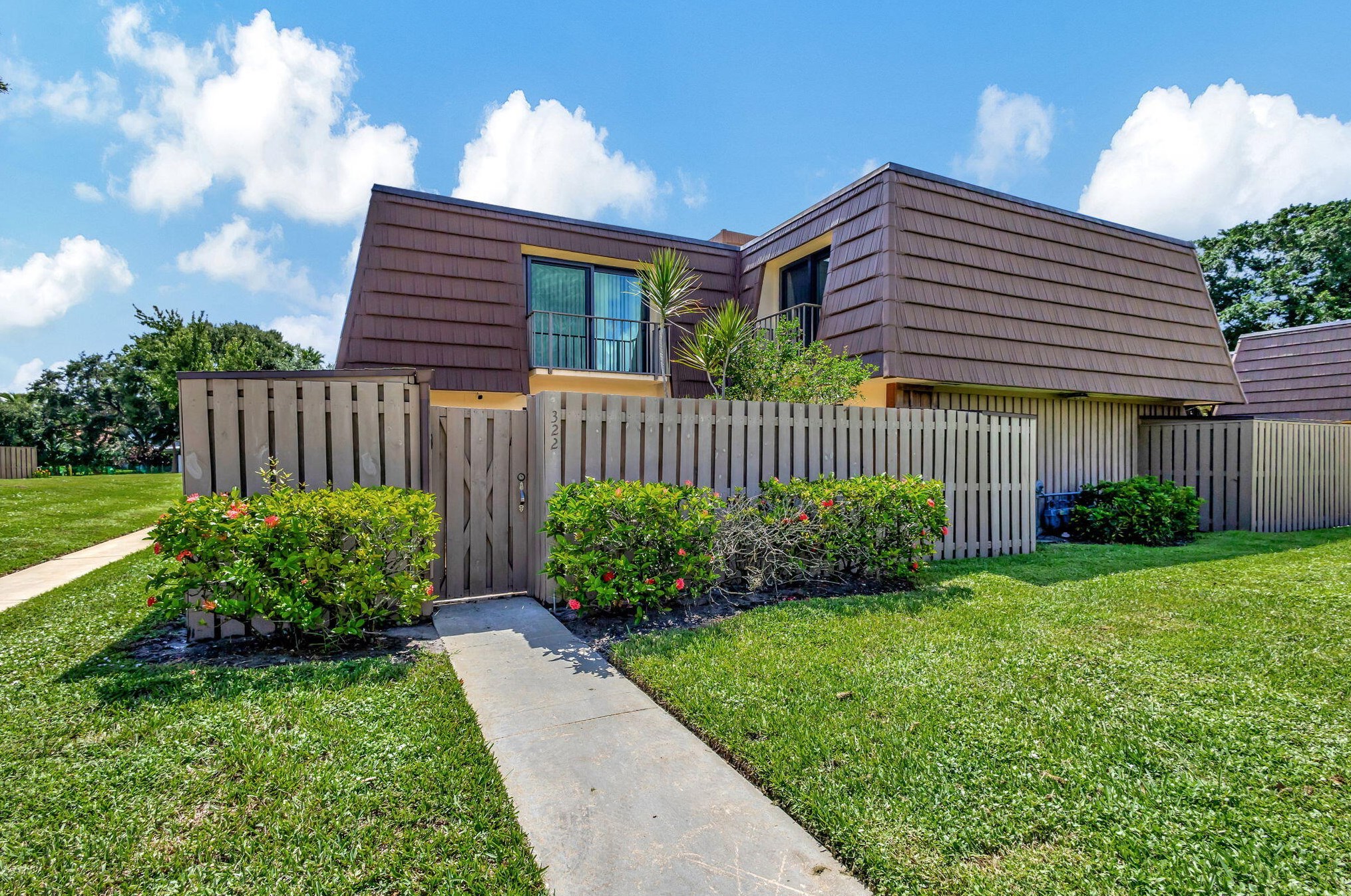 322 3rd Ct, West Palm Beach, FL 33410
