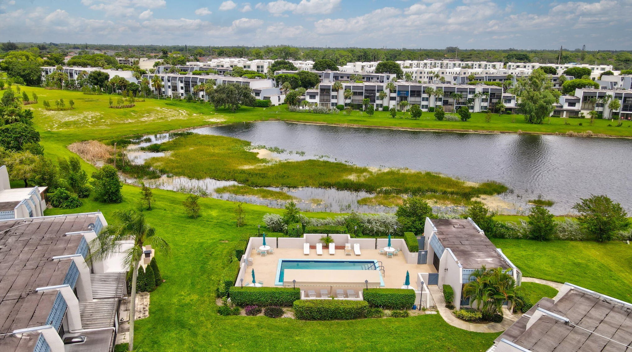 4482 Fountains Dr, Lake Worth FL 33467-4180 exterior