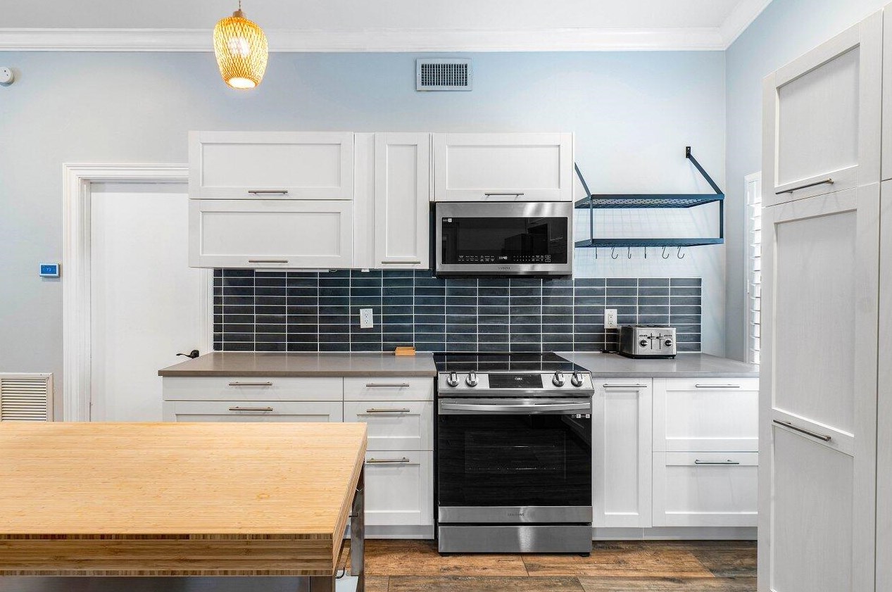 603 11th St, Boynton Beach FL  33426-2980 exterior