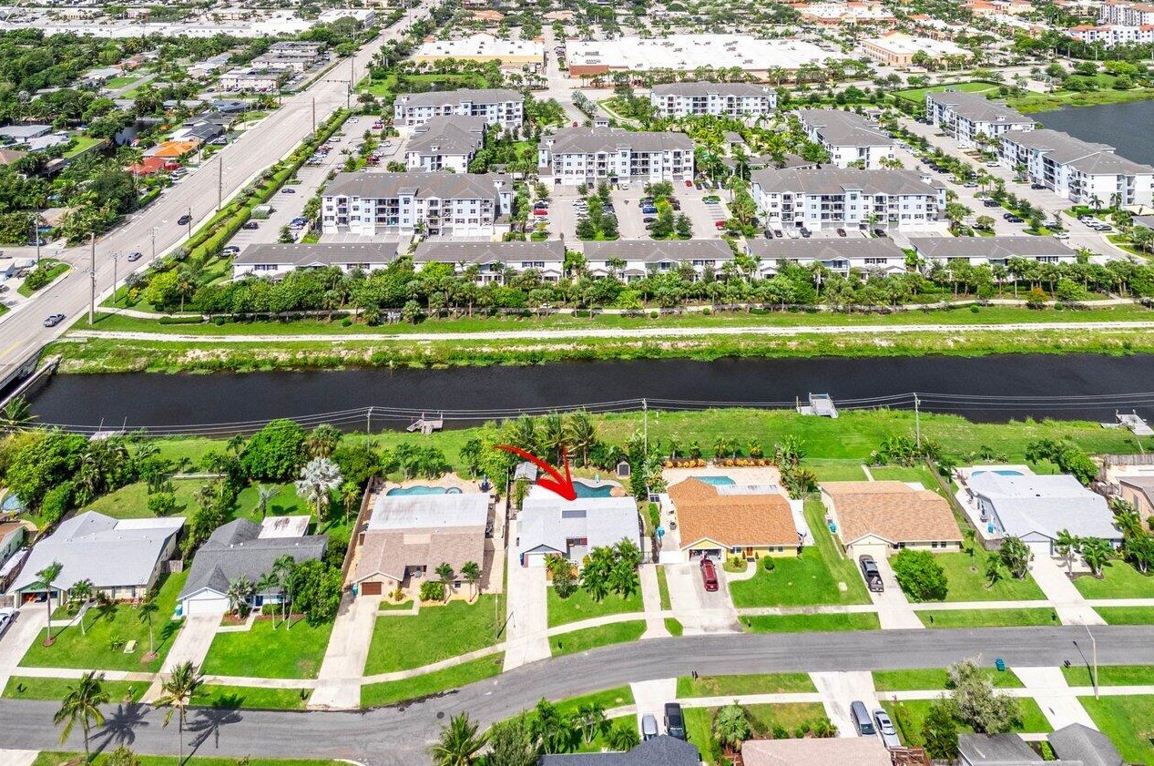 603 11th St, Boynton Beach FL  33426-2980 exterior