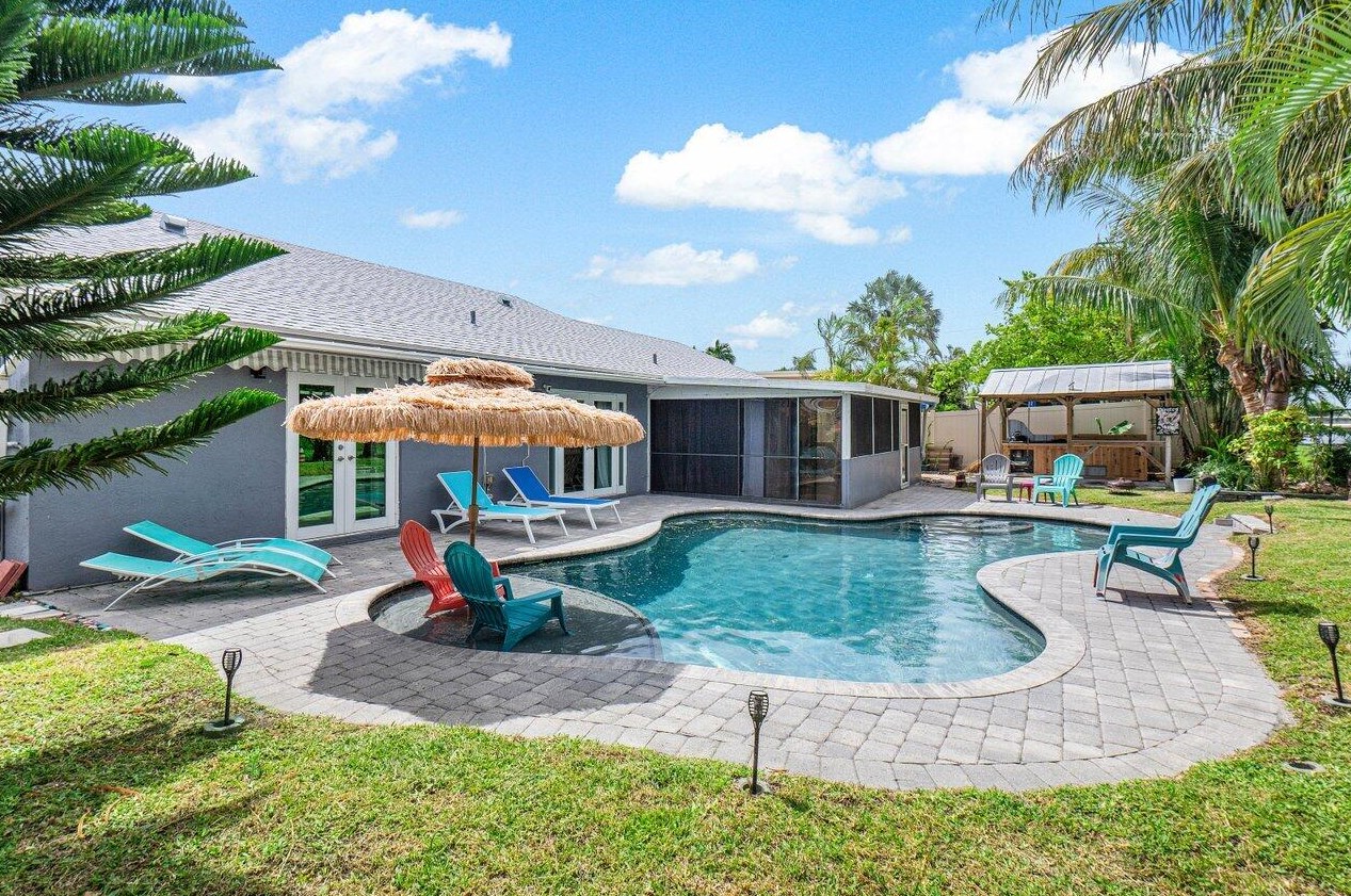 603 11th St, Boynton Beach FL  33426-2980 exterior