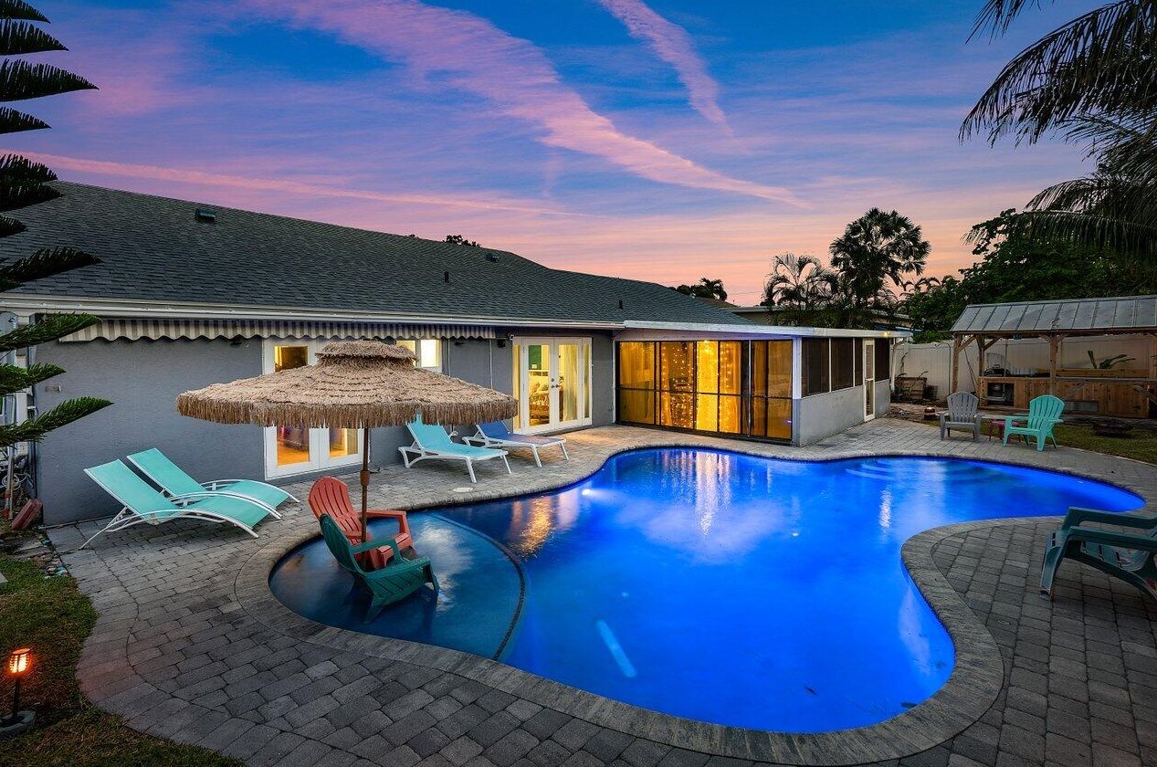 603 11th St, Boynton Beach FL  33426-2980 exterior