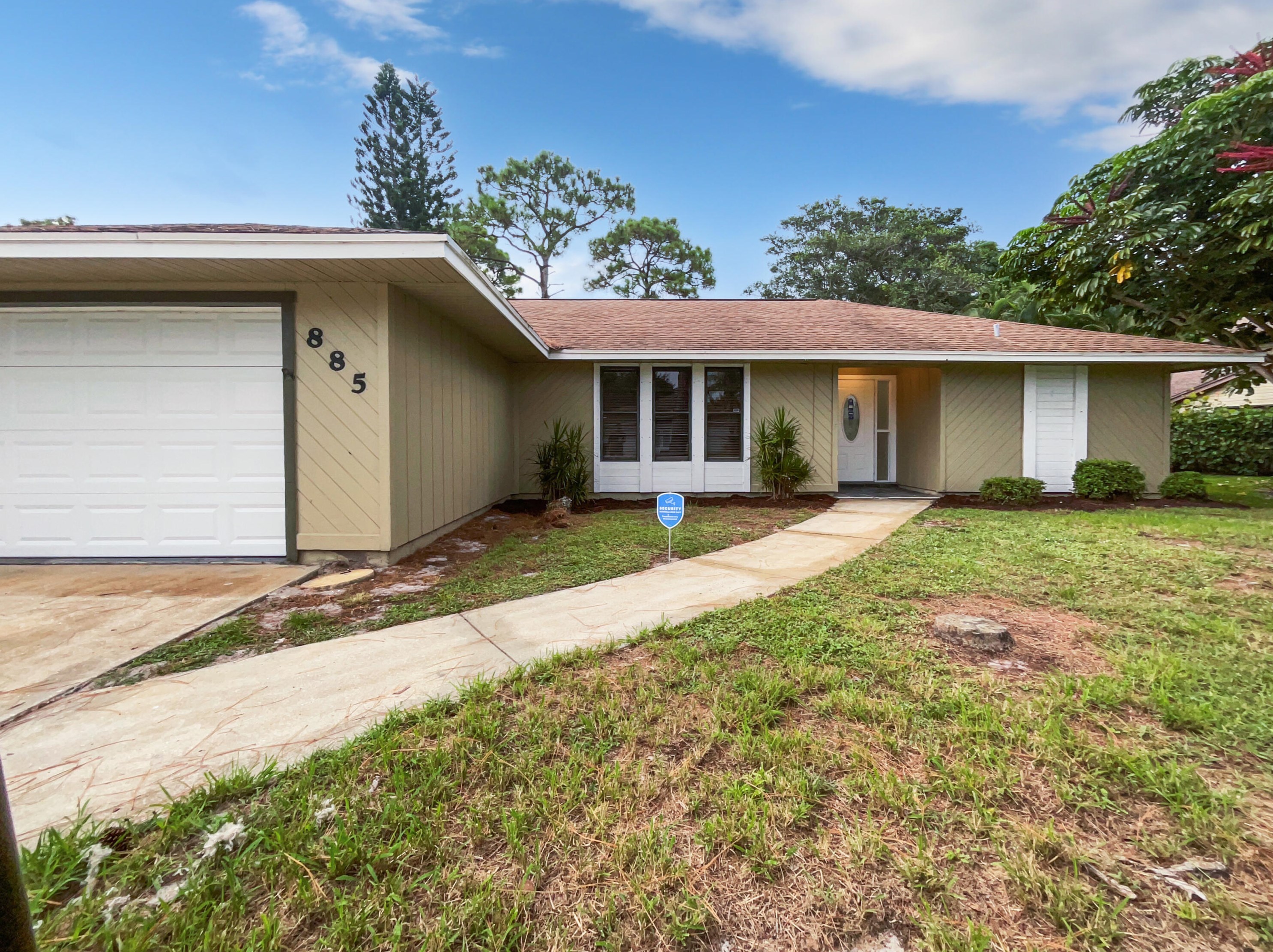885 Se Evergreen Terrace, Port Saint Lucie, FL 34983