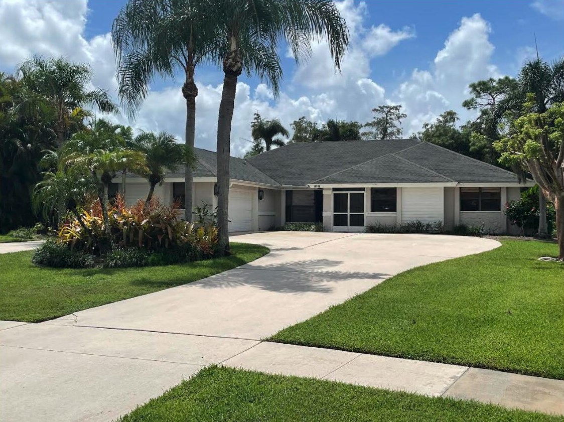 15370 Softwood Ct, West Palm Beach, FL 33414