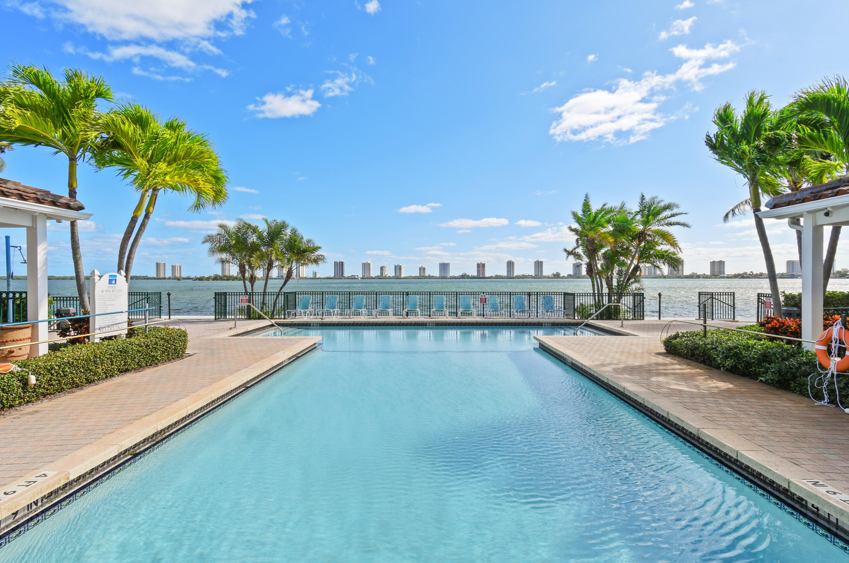 1030 Lake Shore Dr #101, West Palm Beach, FL 33403