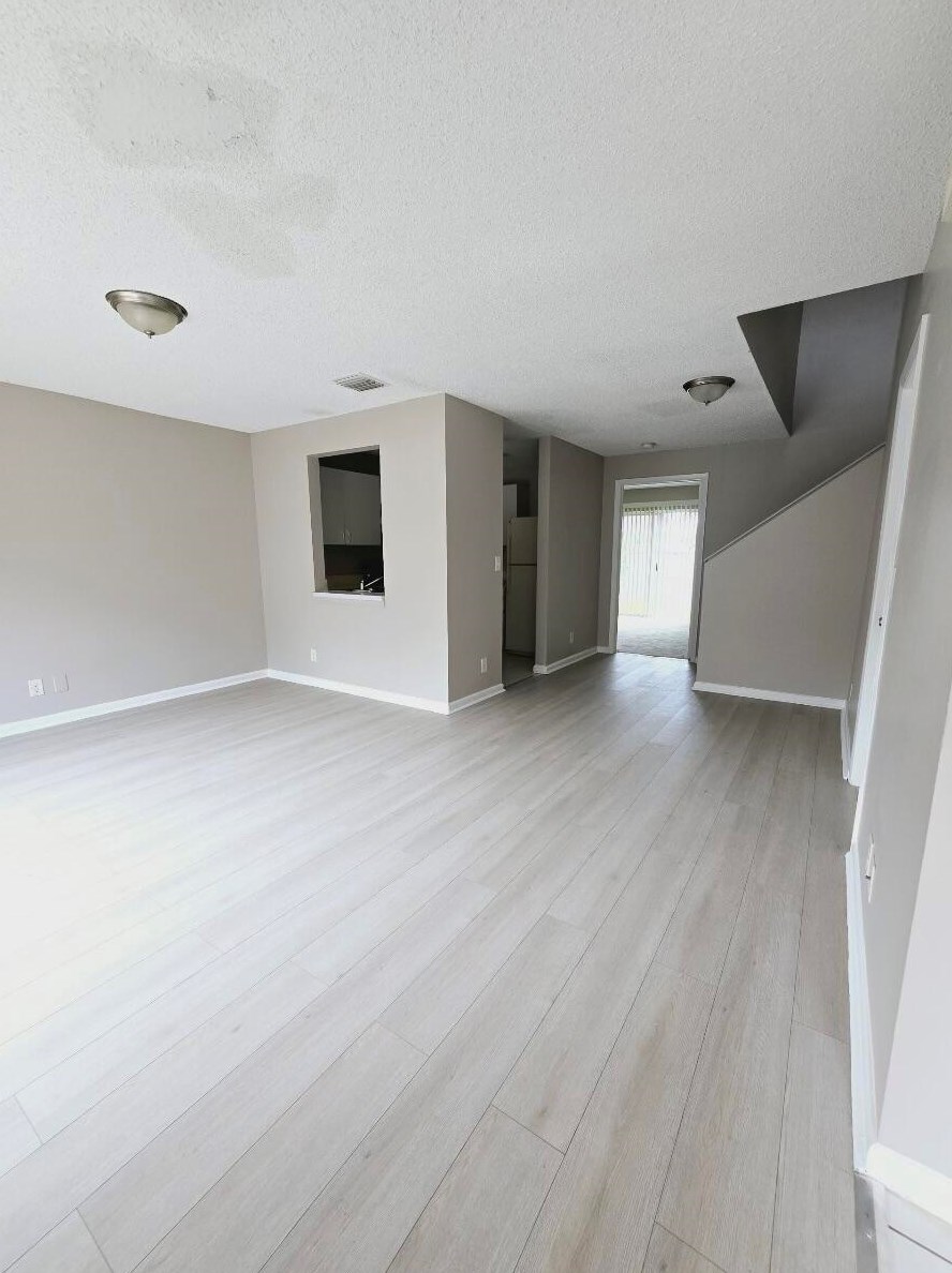 250 Cypress Way W, West Palm Beach, FL 33406