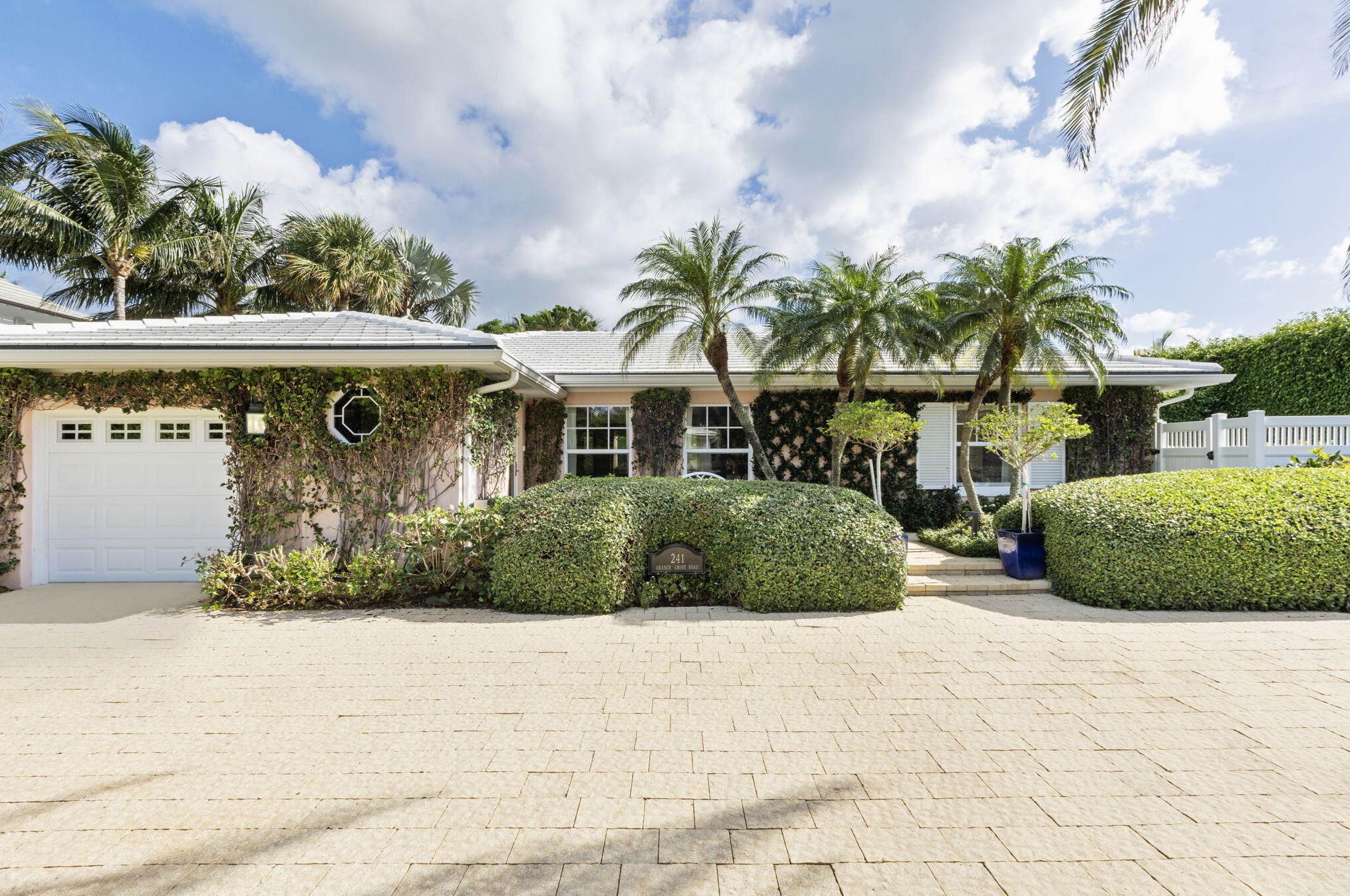 241 Orange Grove Rd, Palm Beach, FL 33480