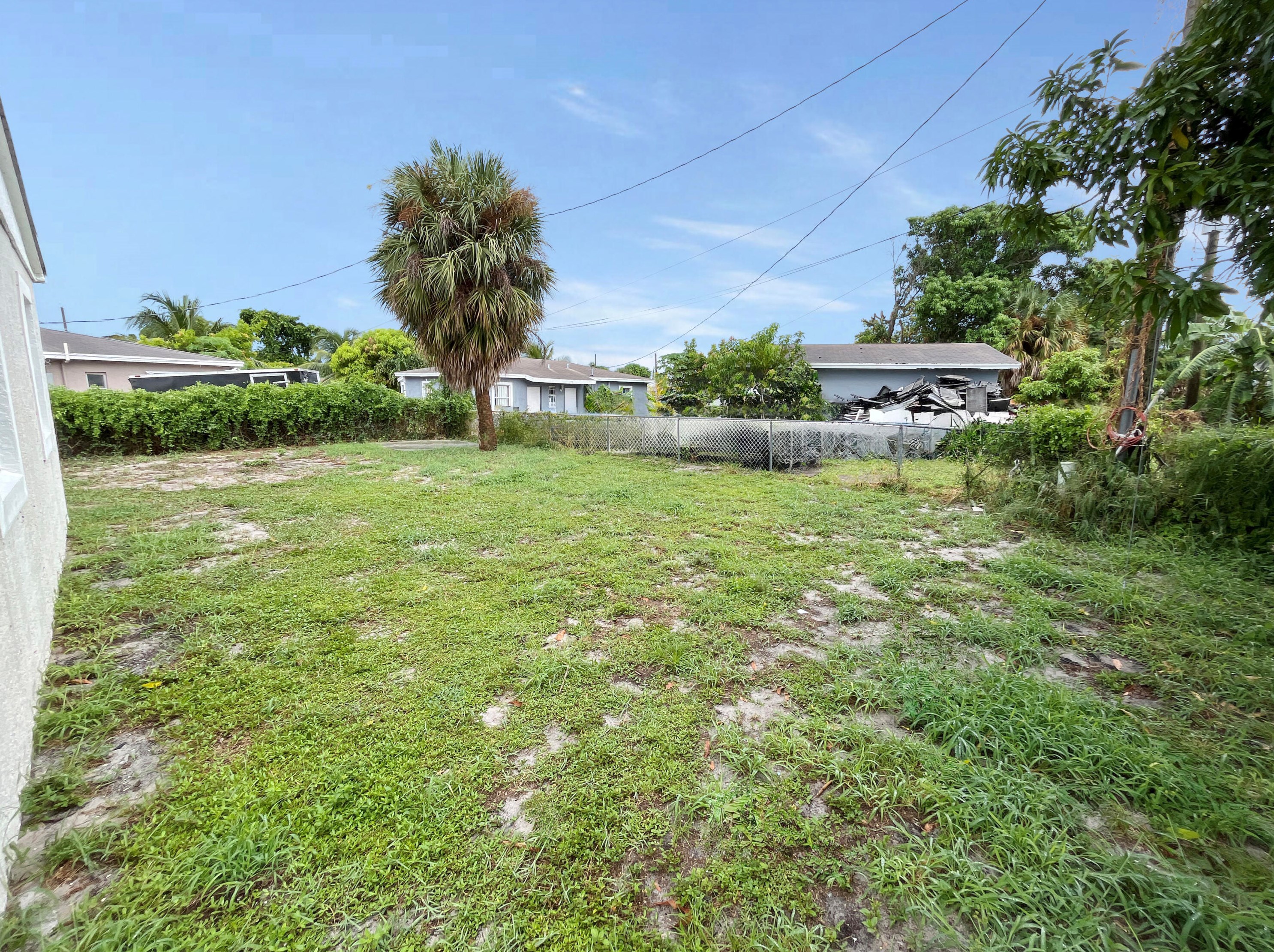 1517 14th Ave, Lake Worth FL  33460-1718 exterior