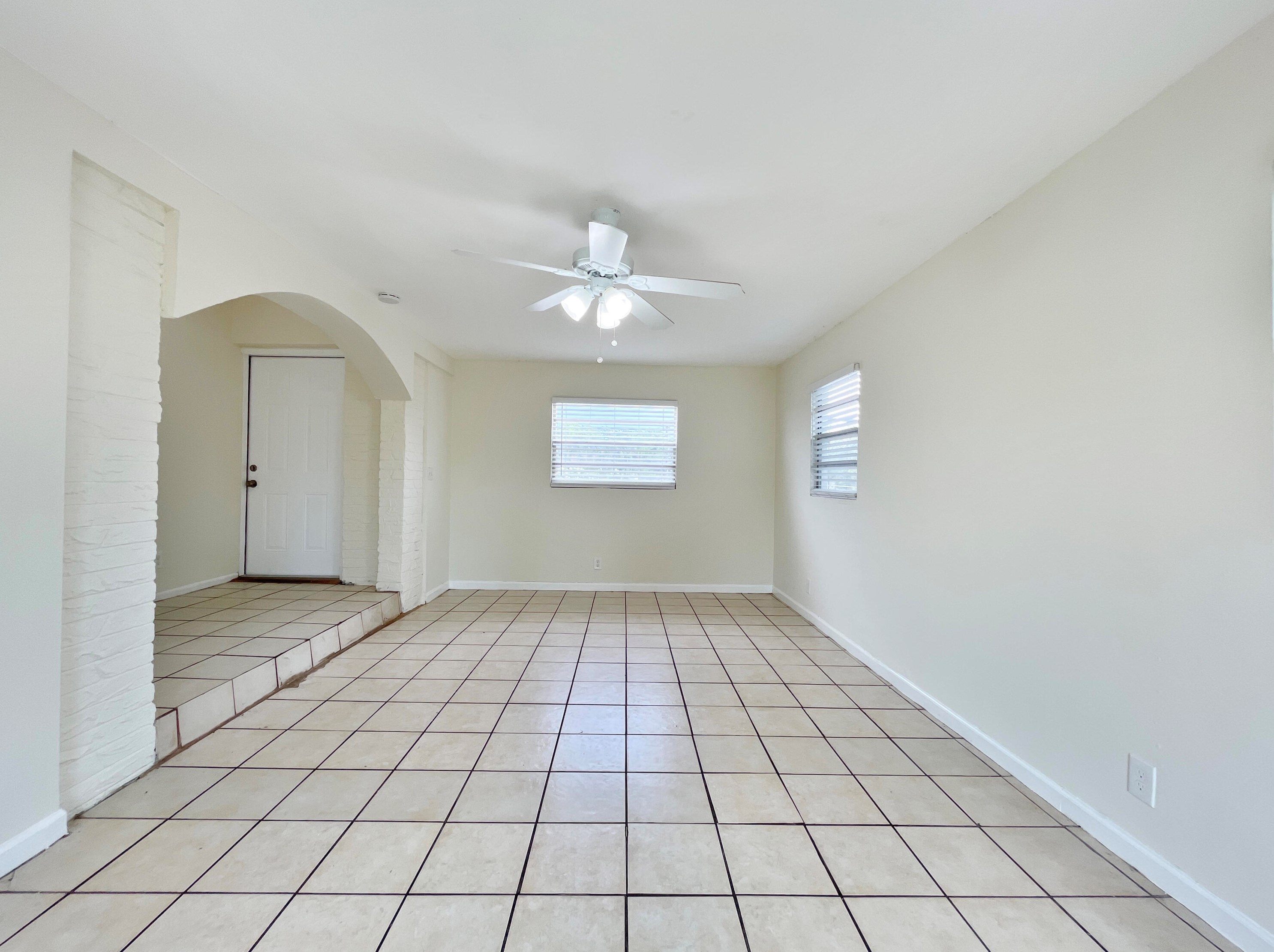1517 14th Ave, Lake Worth FL  33460-1718 exterior