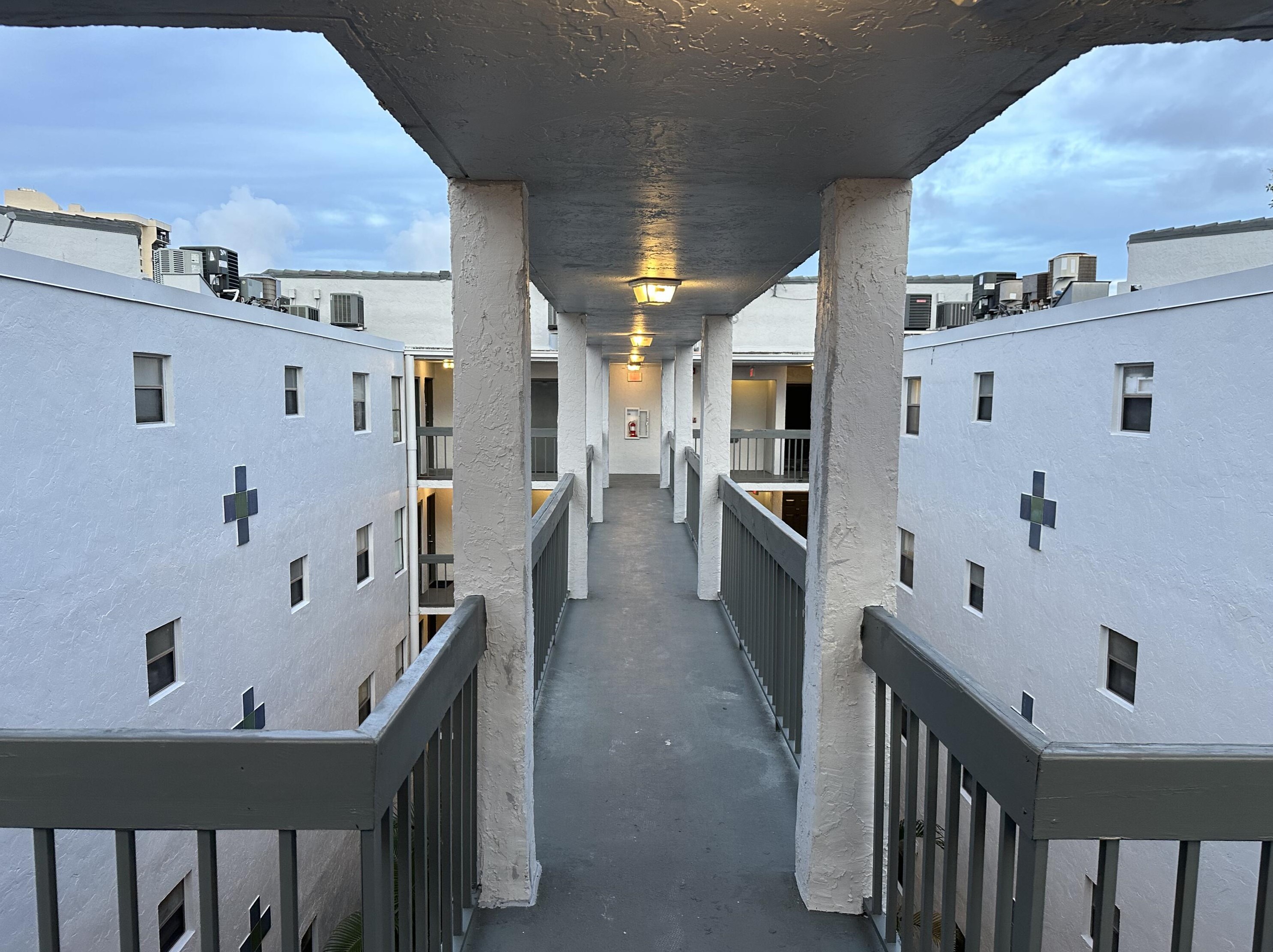 2000 N Congress Ave #408, West Palm Beach, FL 33401