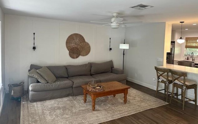 8713 Se Sandridge Ave, Hobe Sound, FL 33455