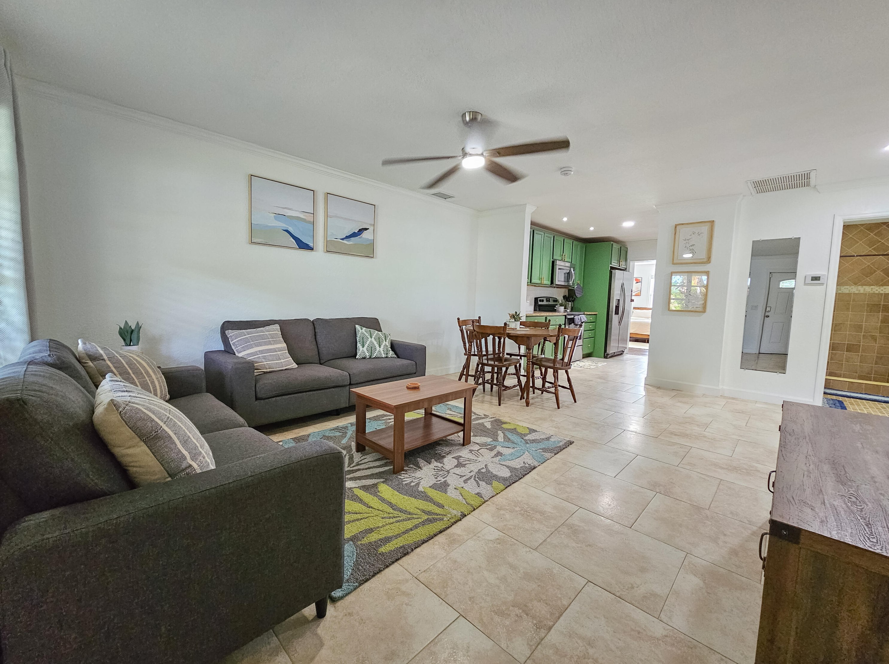 711 7th St, Boynton Beach, FL 33426-3616