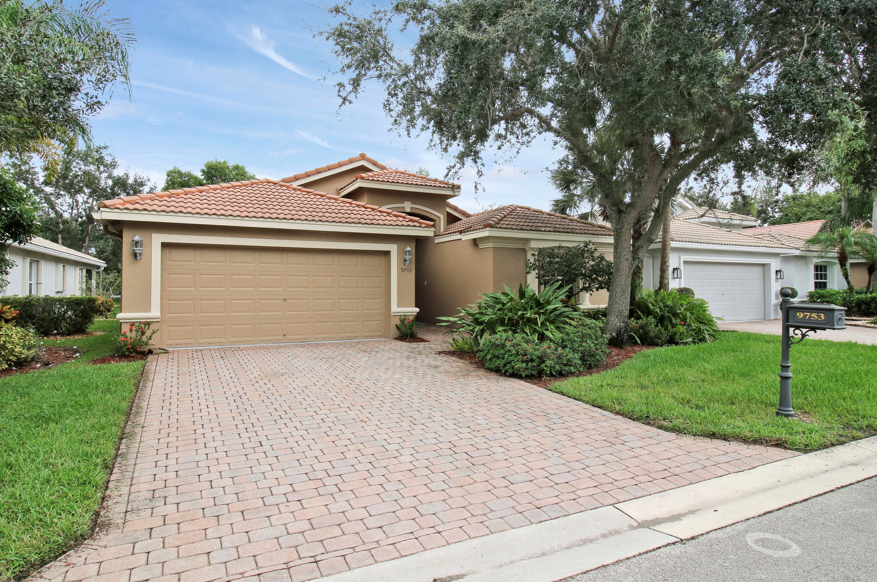9753 Donato Way, Lake Worth, FL 33467-7043