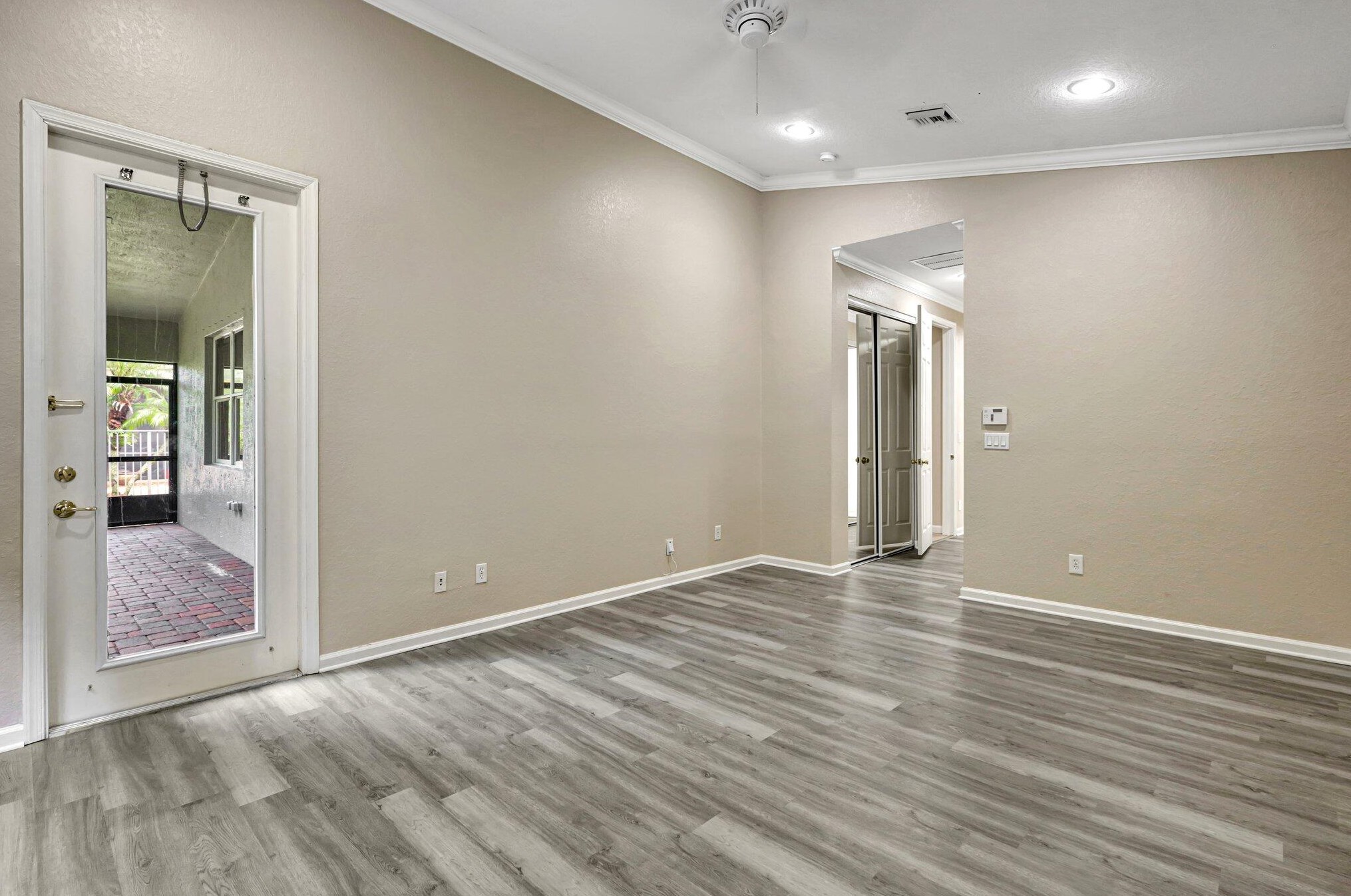 2280 Newport Is Blvd, Fort Pierce FL 34953-4587 exterior