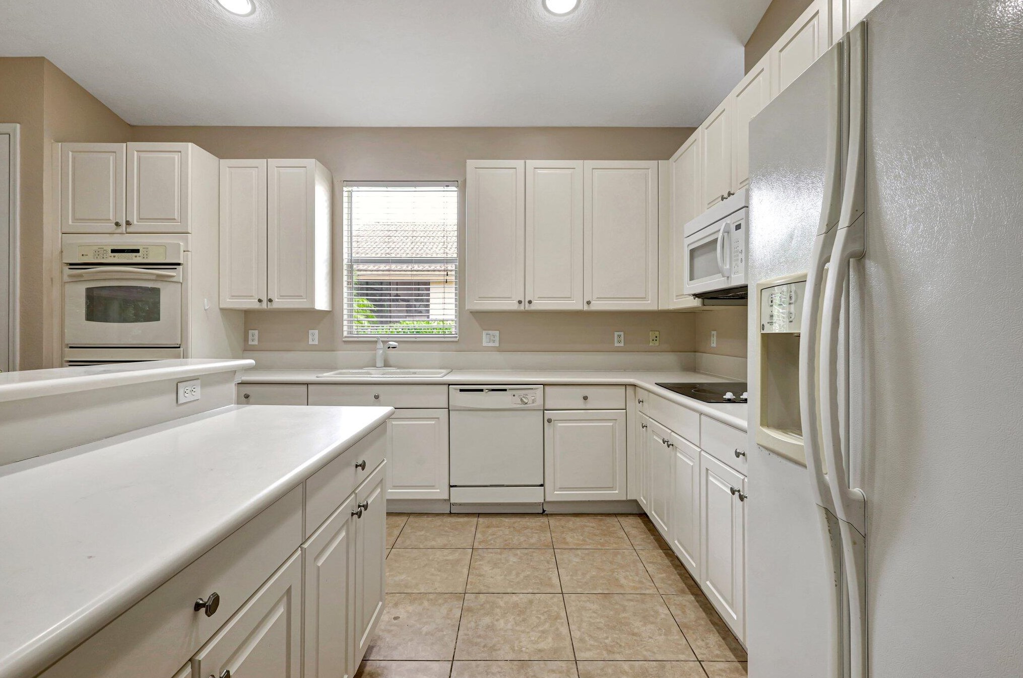 2280 Newport Is Blvd, Fort Pierce FL 34953-4587 exterior