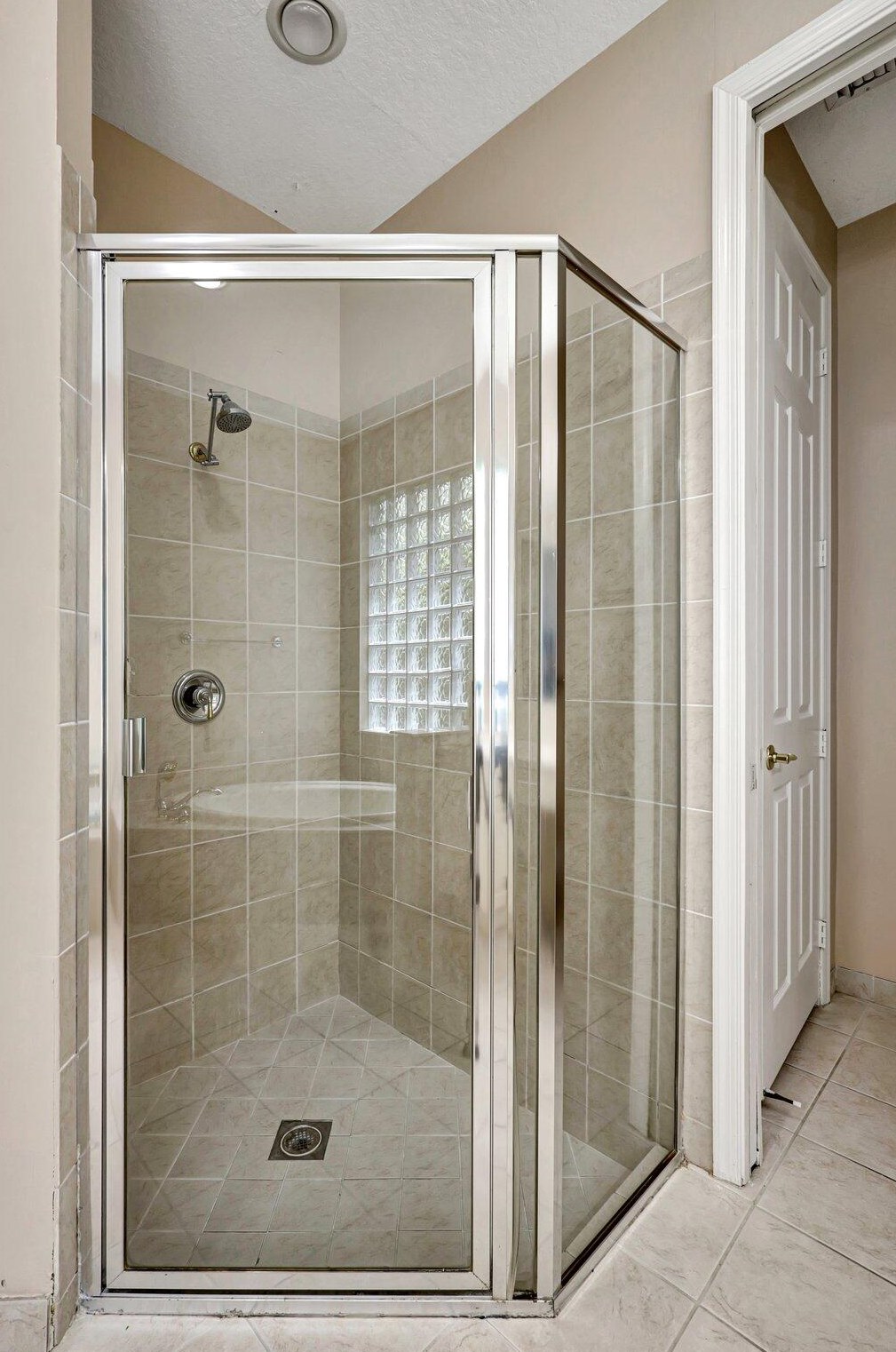 2280 Newport Is Blvd, Fort Pierce FL 34953-4587 exterior