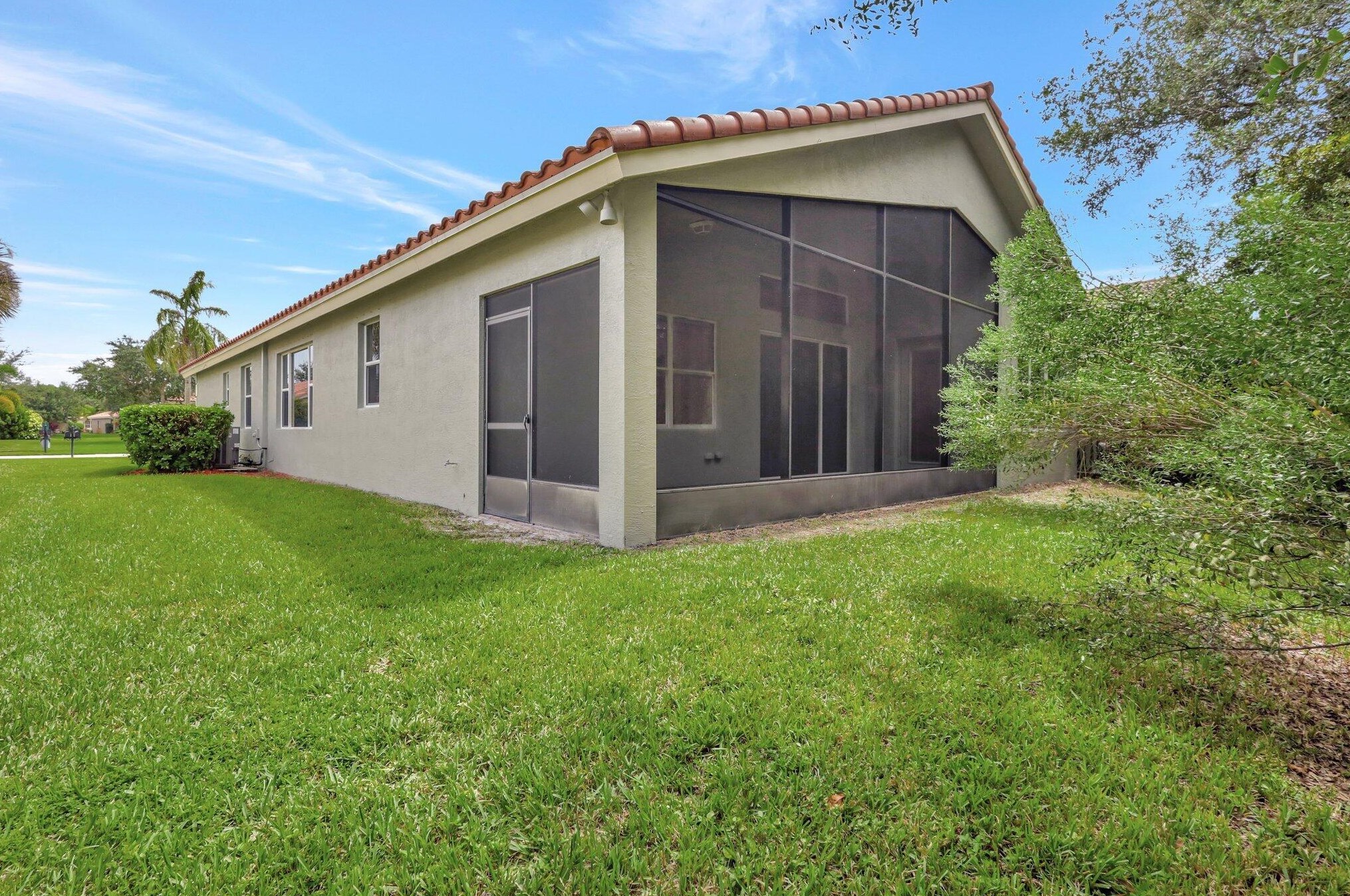 2280 Newport Is Blvd, Fort Pierce FL 34953-4587 exterior