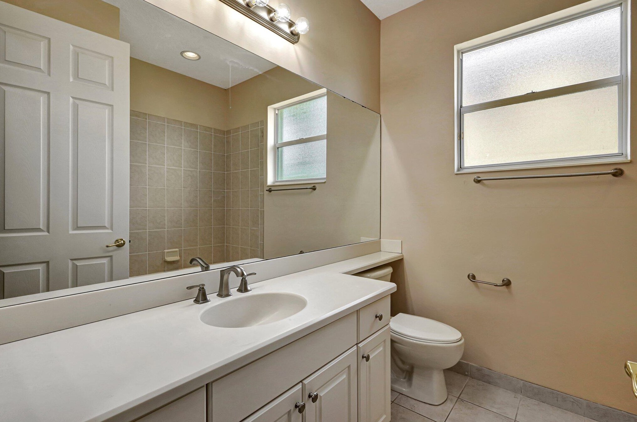 2280 Newport Is Blvd, Fort Pierce FL 34953-4587 exterior