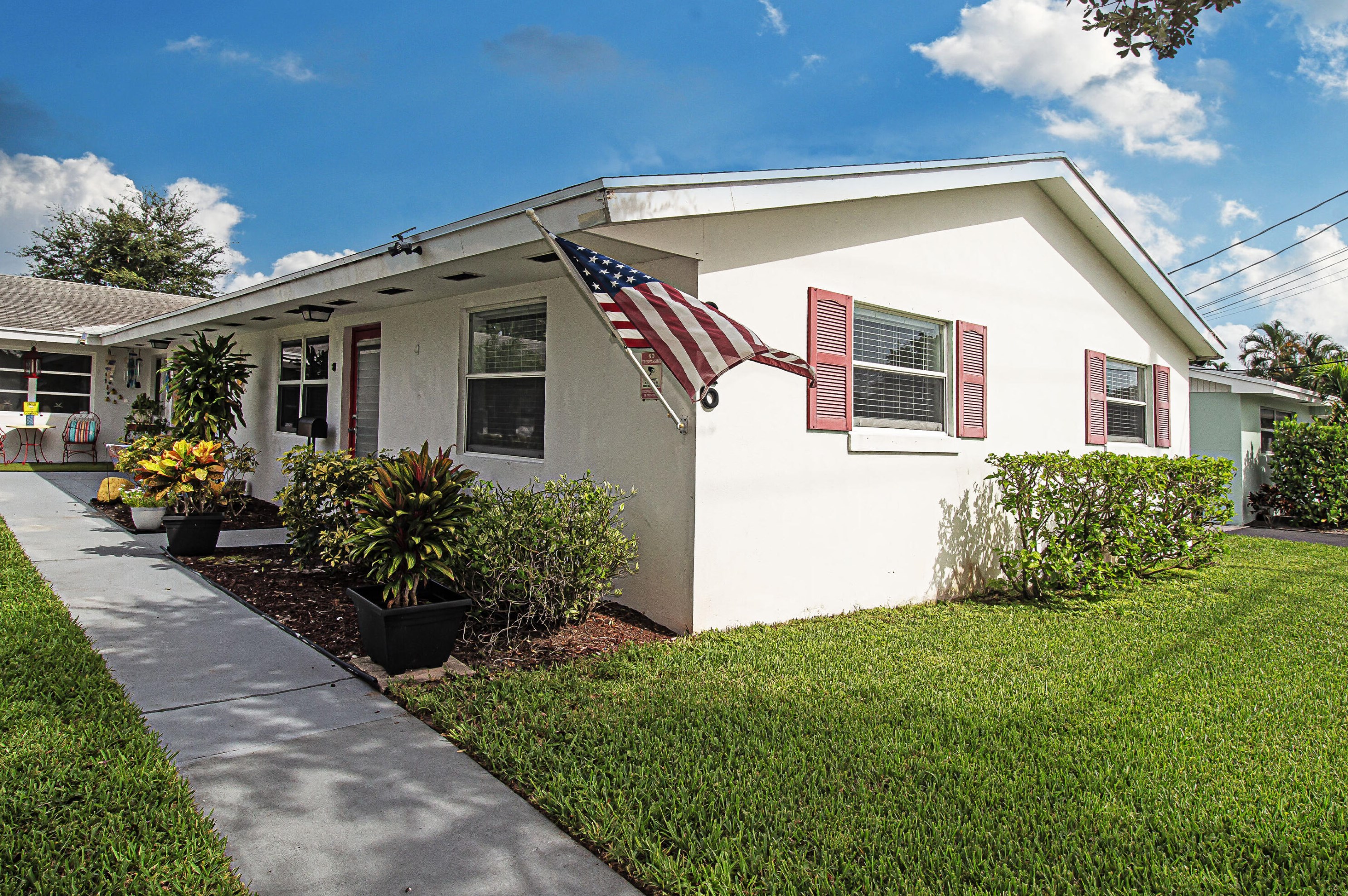 626 Prosperity Farms Rd #8, West Palm Beach, FL 33408