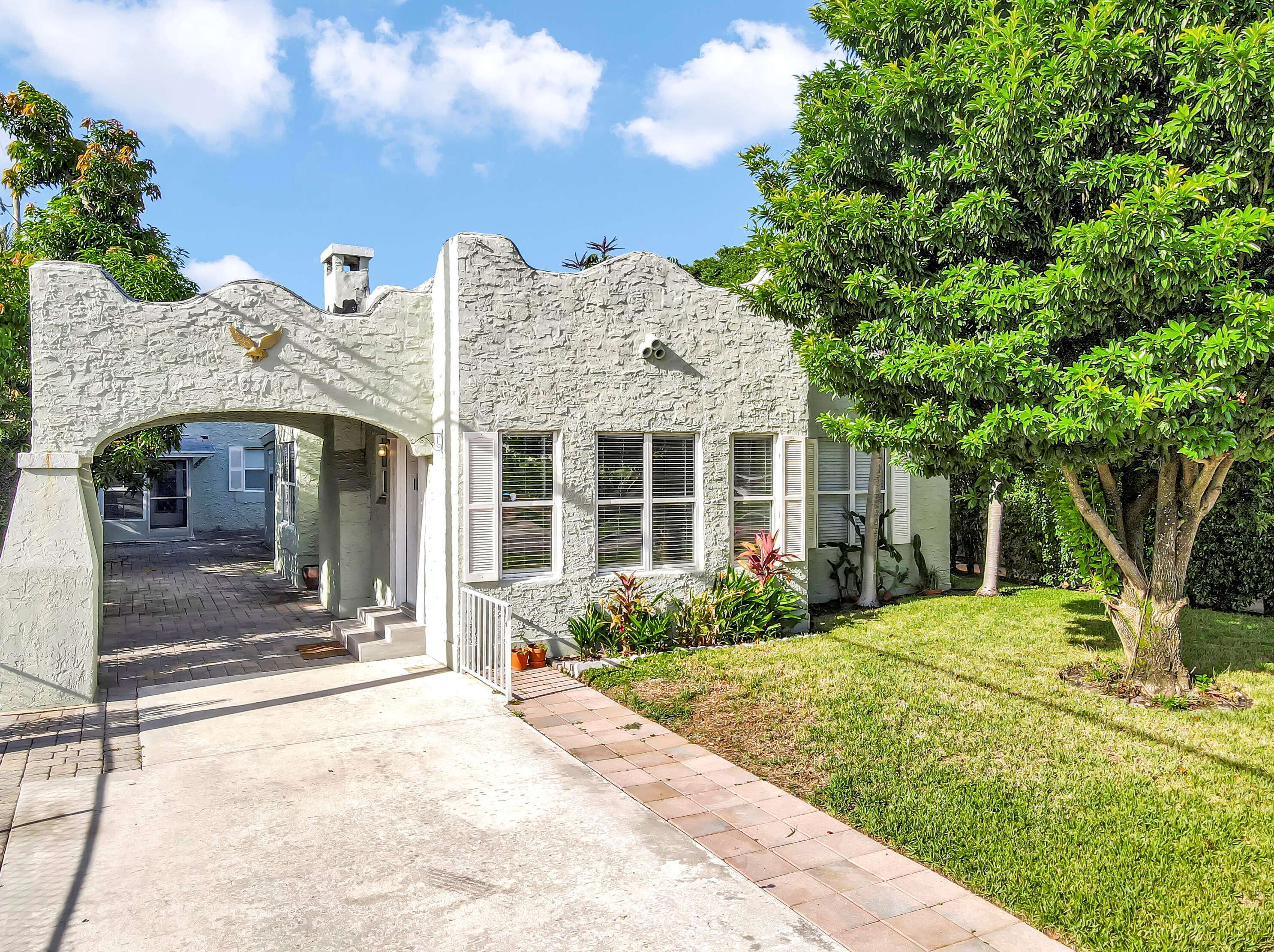 631 Lytle St, West Palm Beach, FL 33405