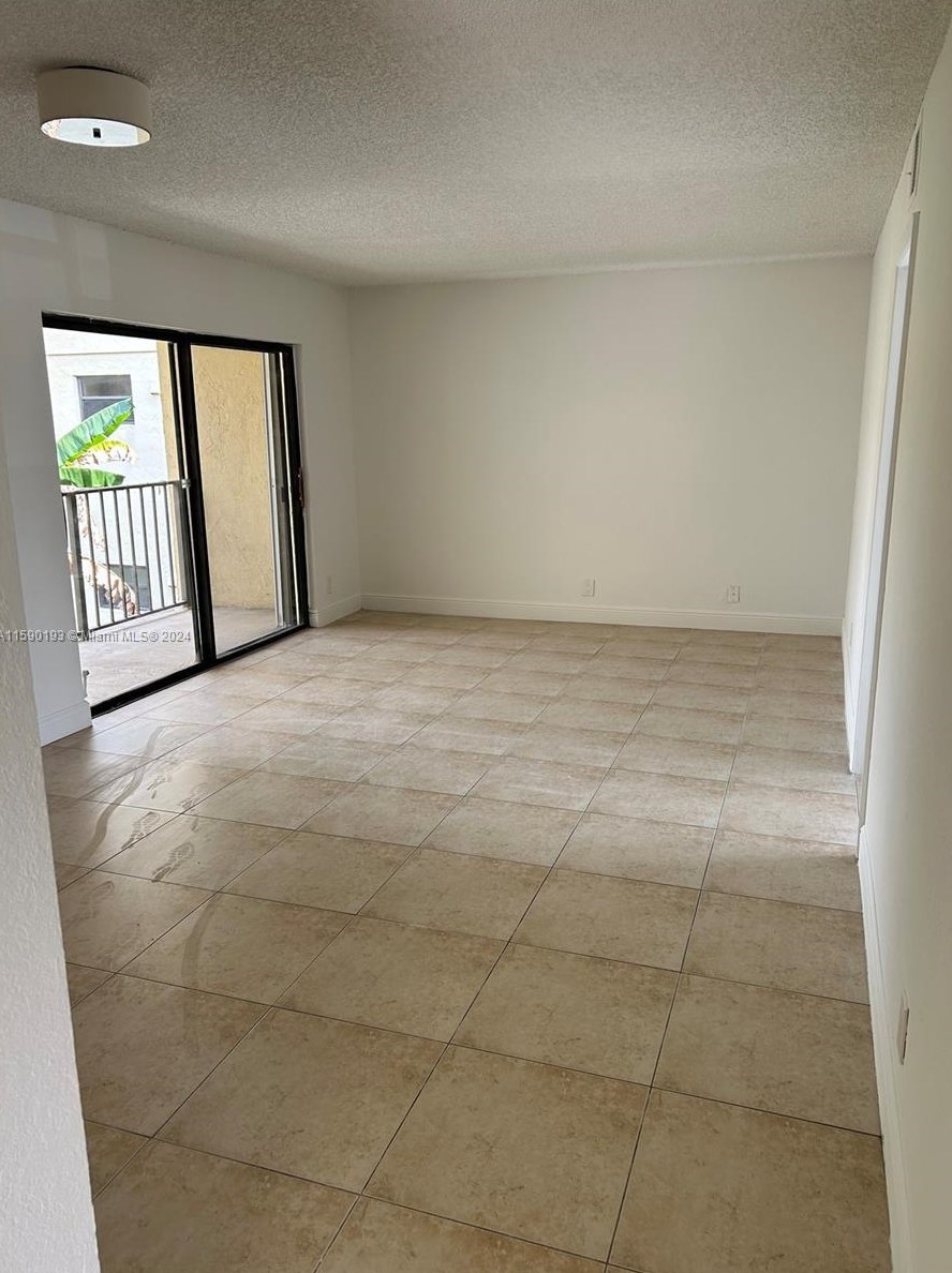 1445 Lake Crystal Dr #h, West Palm Beach, FL 33411