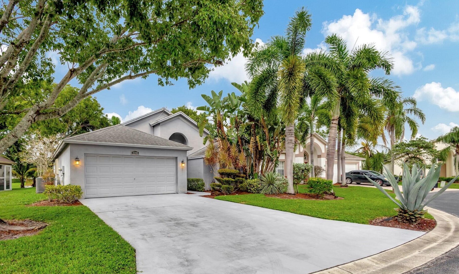 2241 Soundings Ct, West Palm Beach, FL 33413