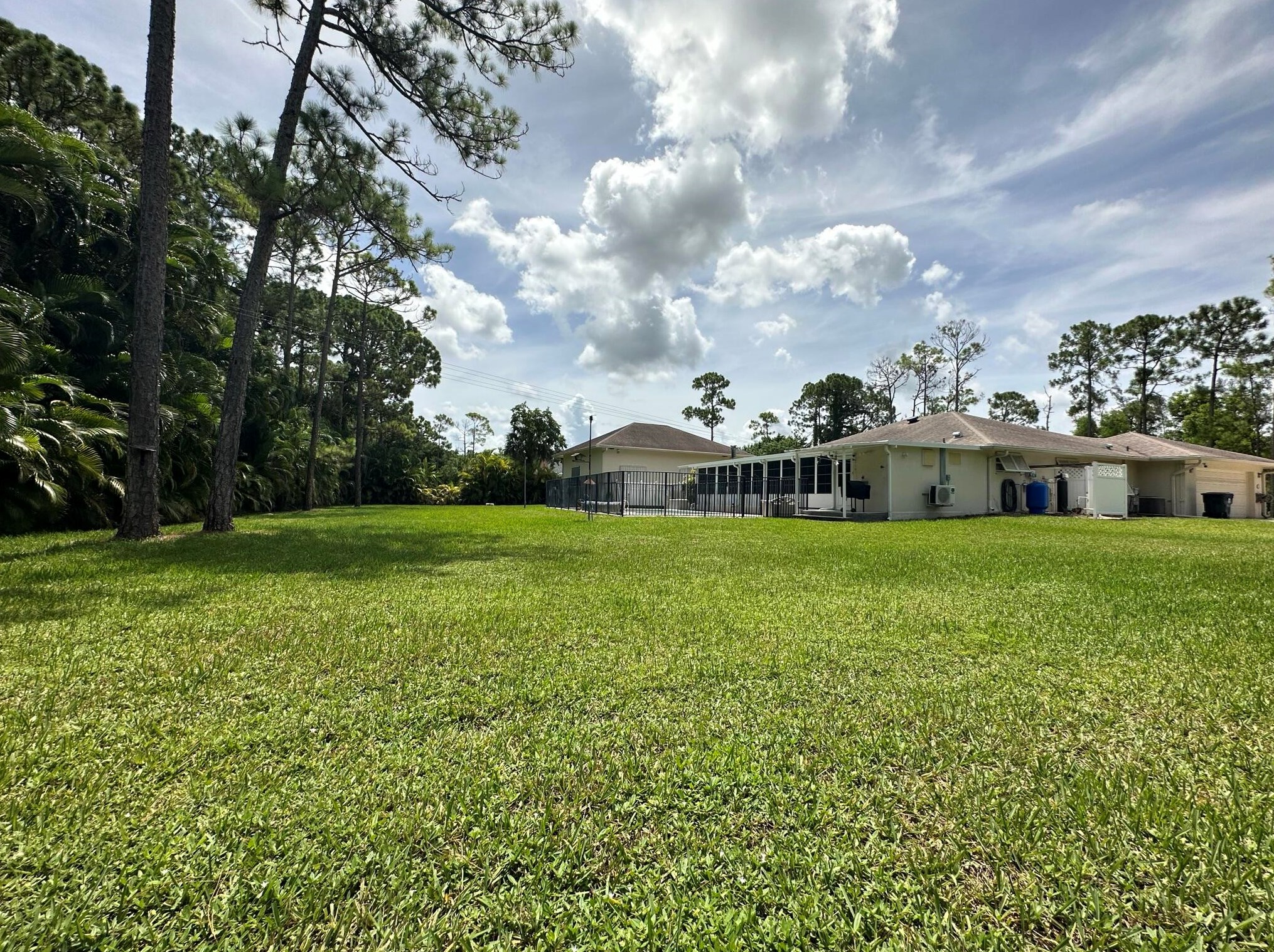 16193 72, Town Of Loxahatchee Groves FL  33470-3113 exterior