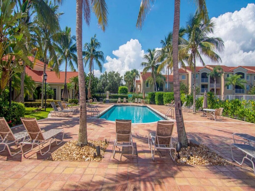 1550 S 42nd Cir #307, Vero Beach, FL 32967