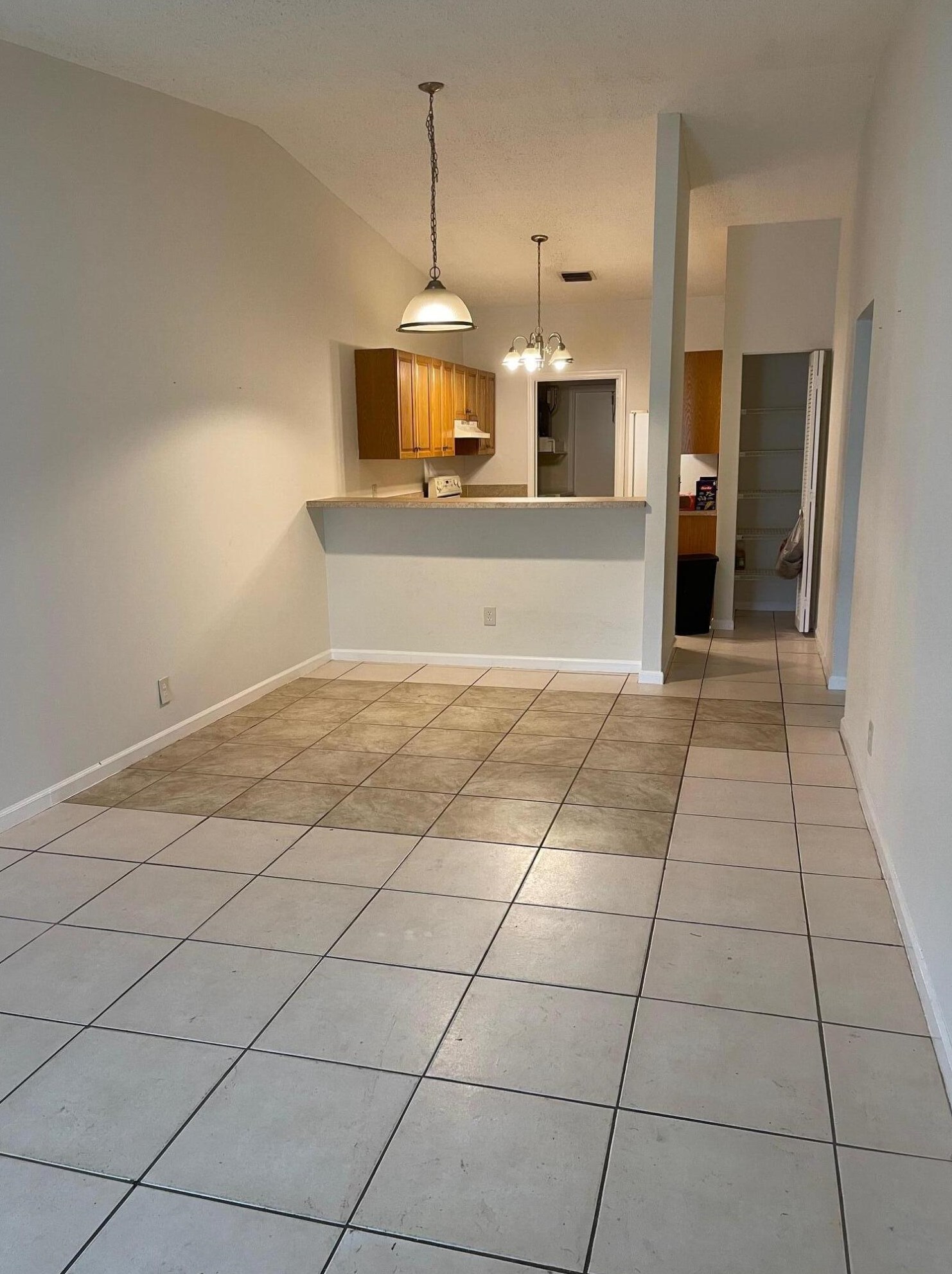 527 Nathan Hale Rd, West Palm Beach, FL 33405