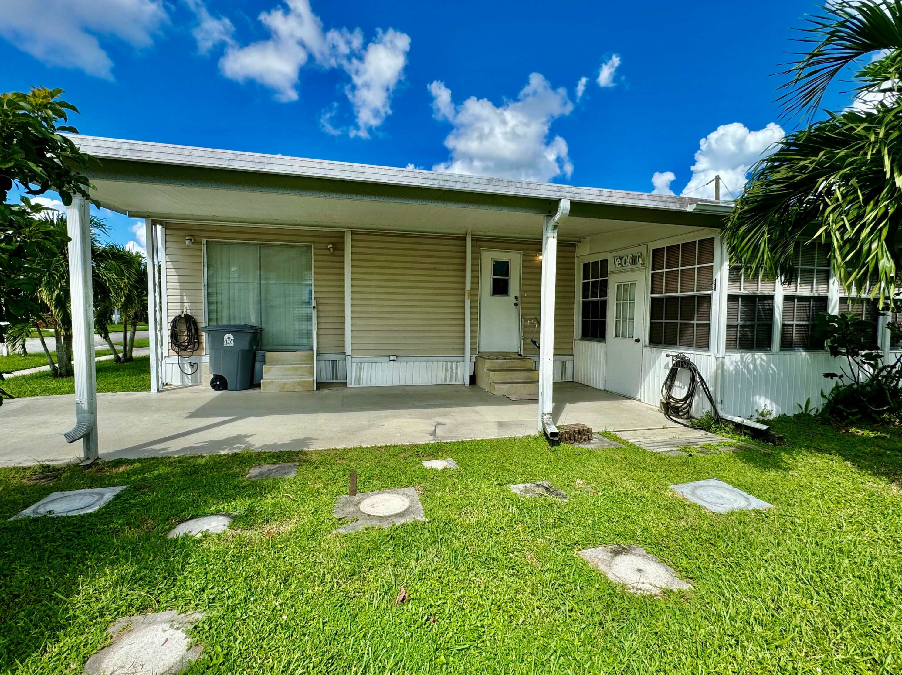 4019 Mockingbird Dr, Boynton Beach, FL 33436