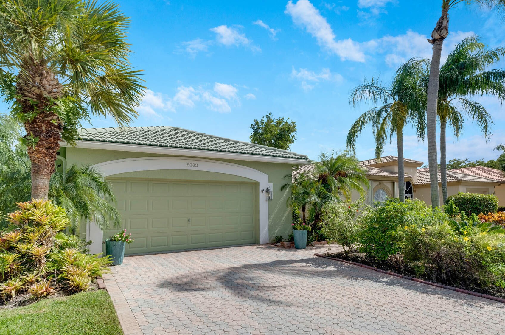 8082 Bellafiore Way, Boynton Beach, FL 33472