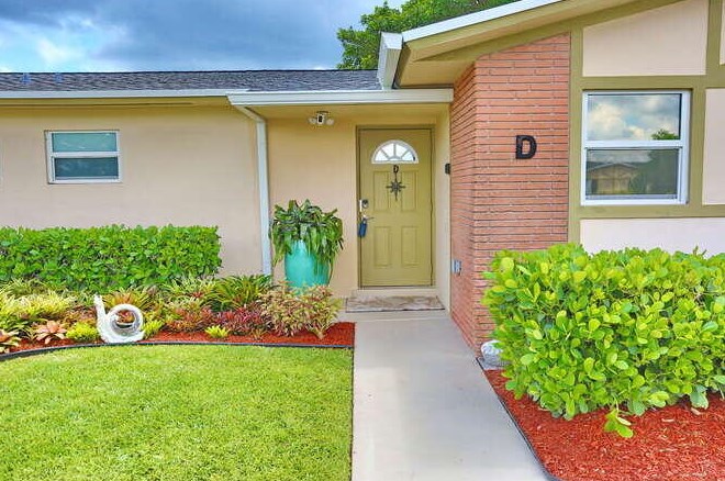 2590 Barkley Dr E #d, West Palm Beach, FL 33415