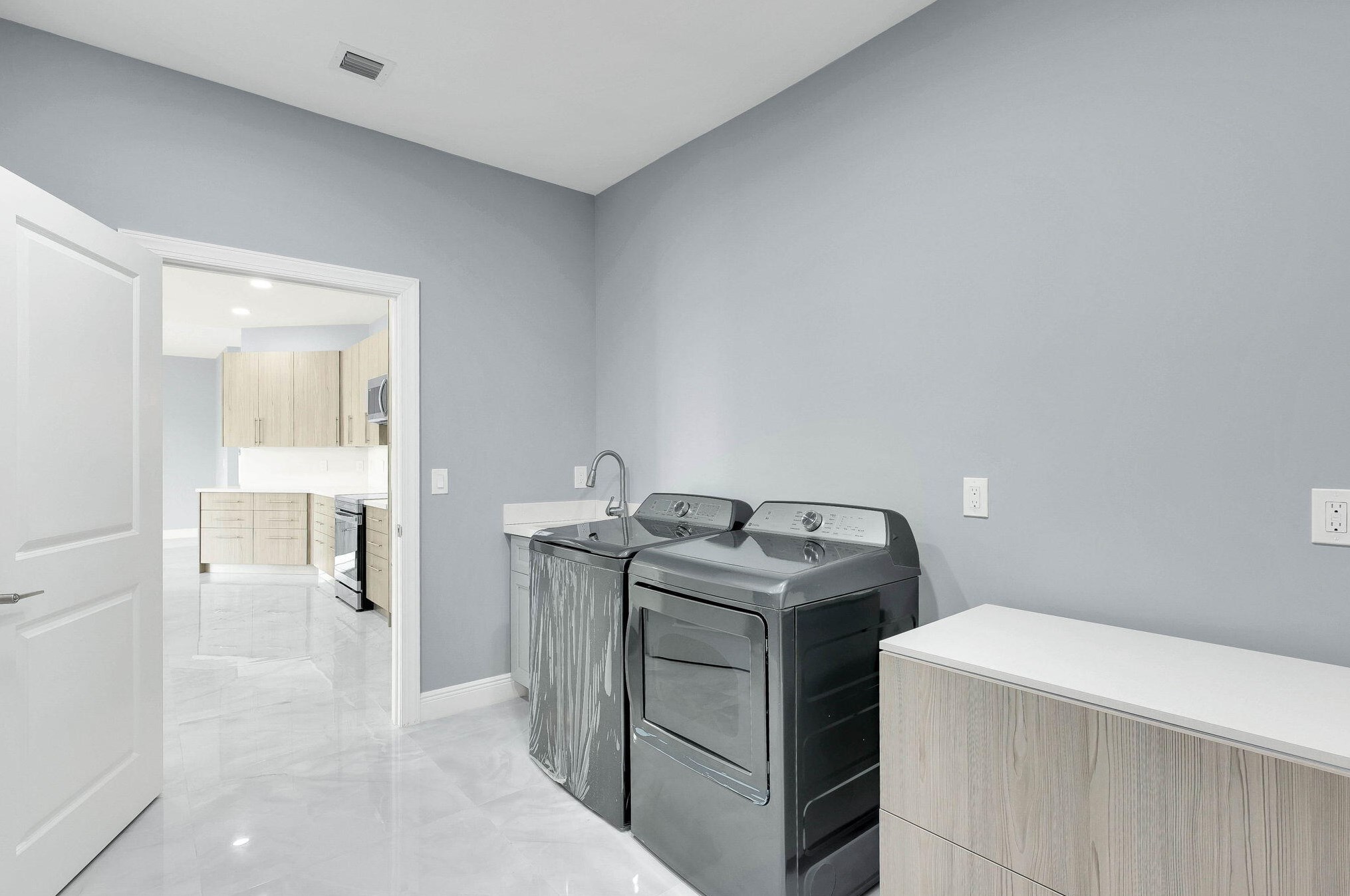 1749 California Blvd, Fort Pierce FL 34953-1159 exterior