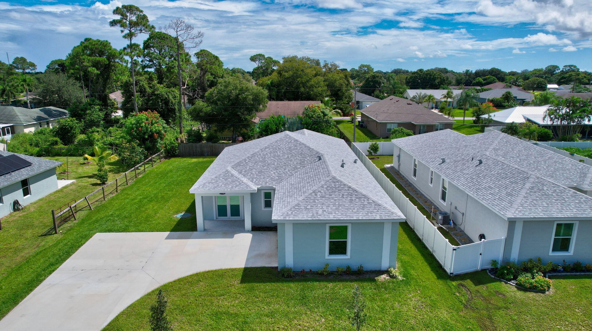 1749 California Blvd, Fort Pierce FL 34953-1159 exterior