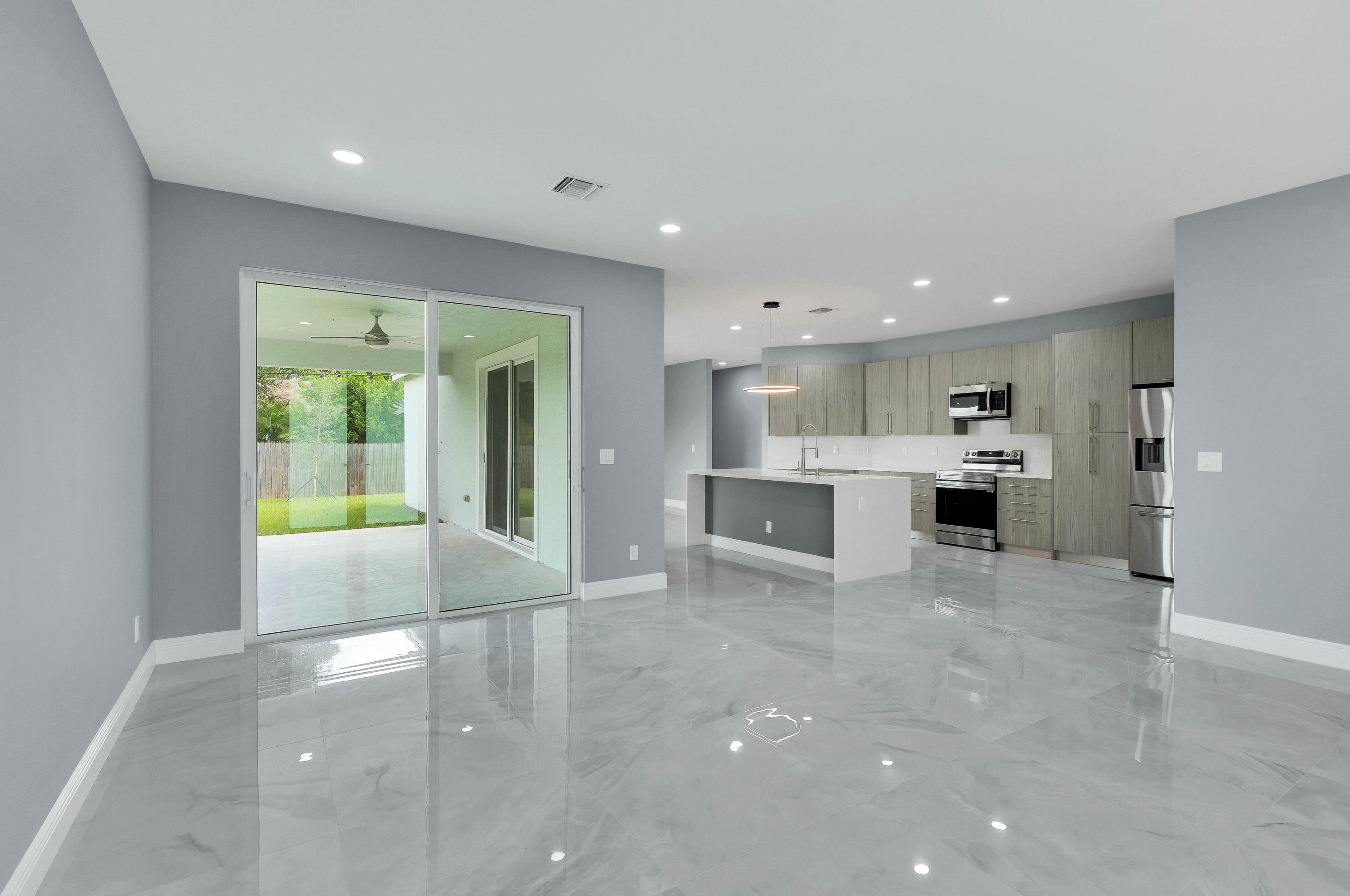 1749 California Blvd, Fort Pierce FL 34953-1159 exterior