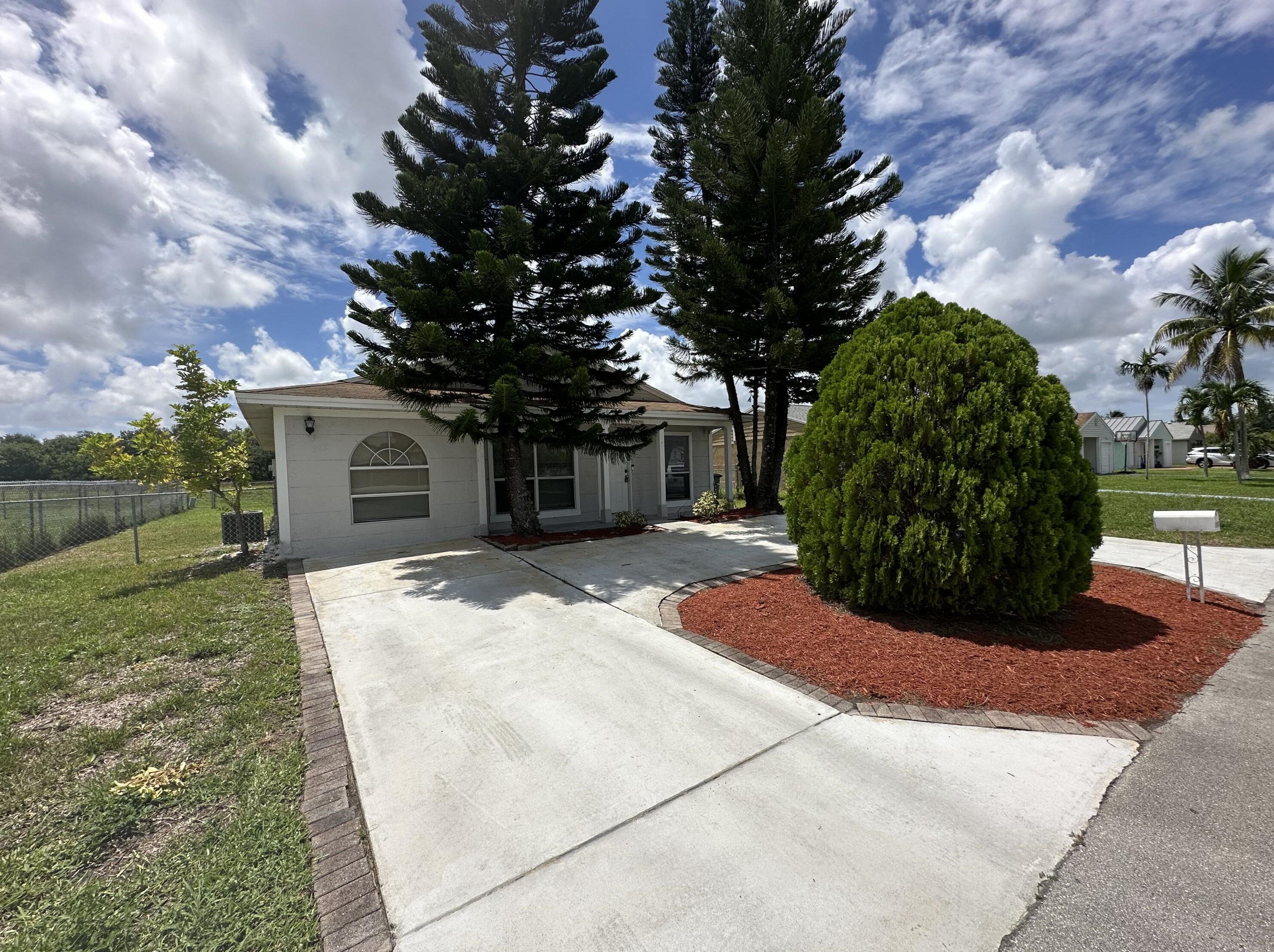 23417 Liberty Bell Terrace, Boca Raton, FL 33433