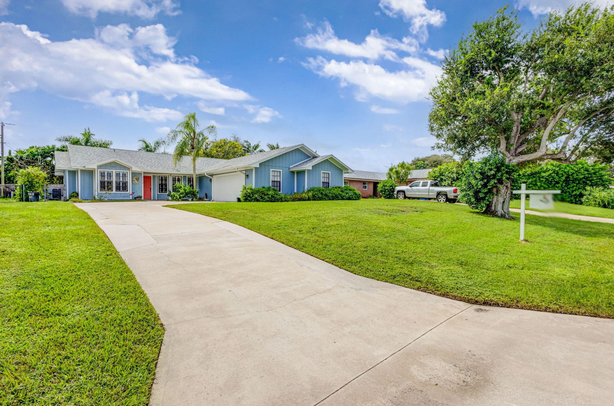 8806 Se Bahama Cir, Hobe Sound, FL 33455