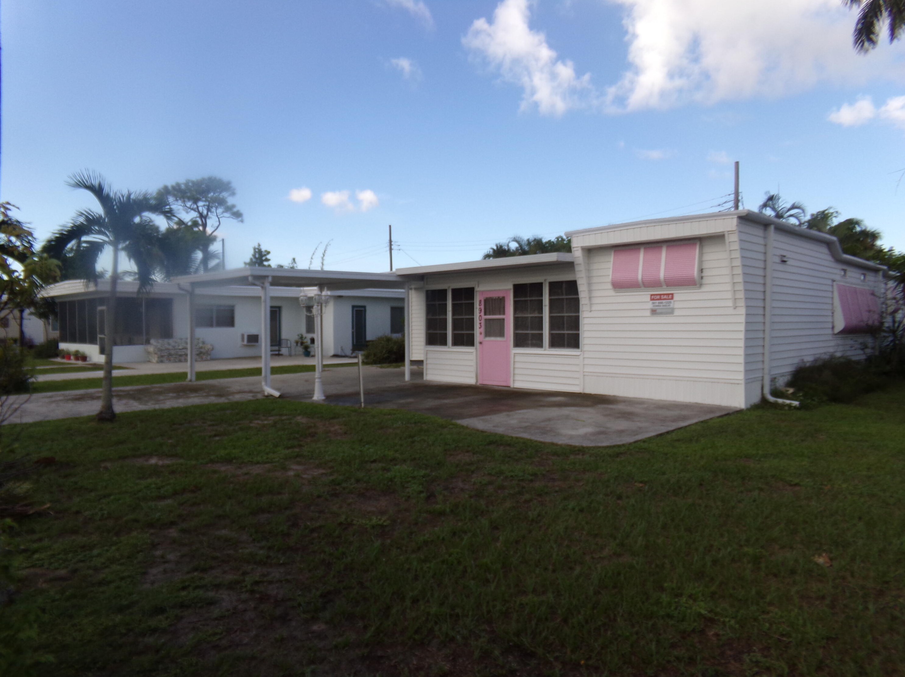8903 Pine St, Boynton Beach, FL 33436