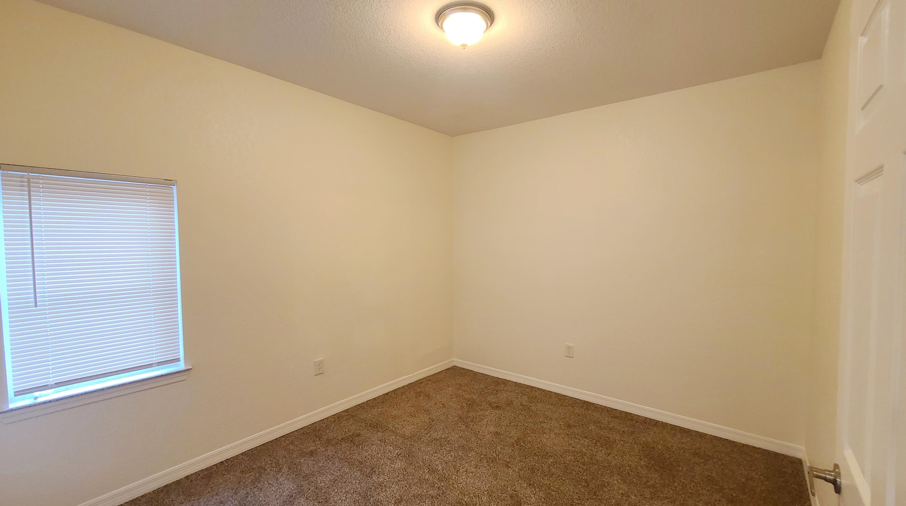 1840 Dove Tail Dr, Fort Pierce FL 34982-8000 exterior