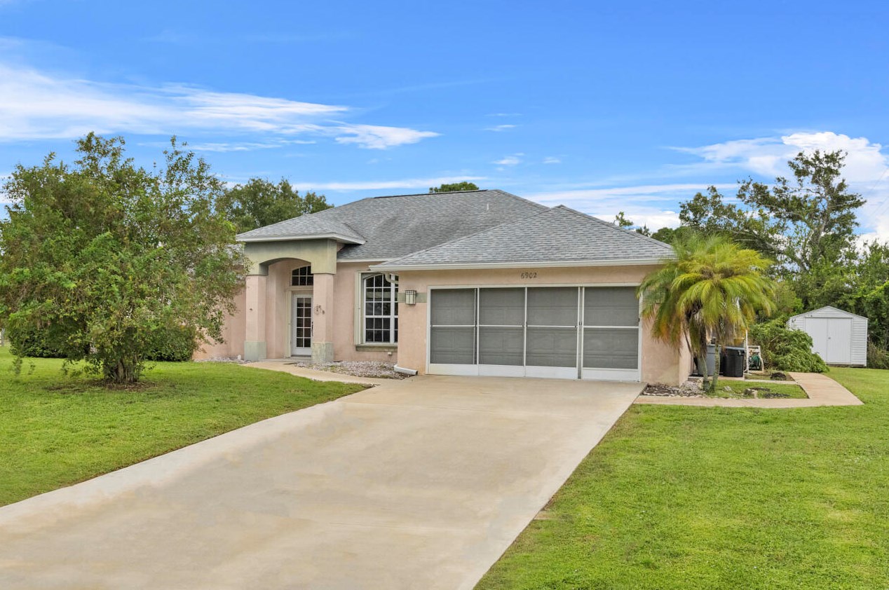 6902 Cabana Ln, Port Saint Lucie, FL 34951