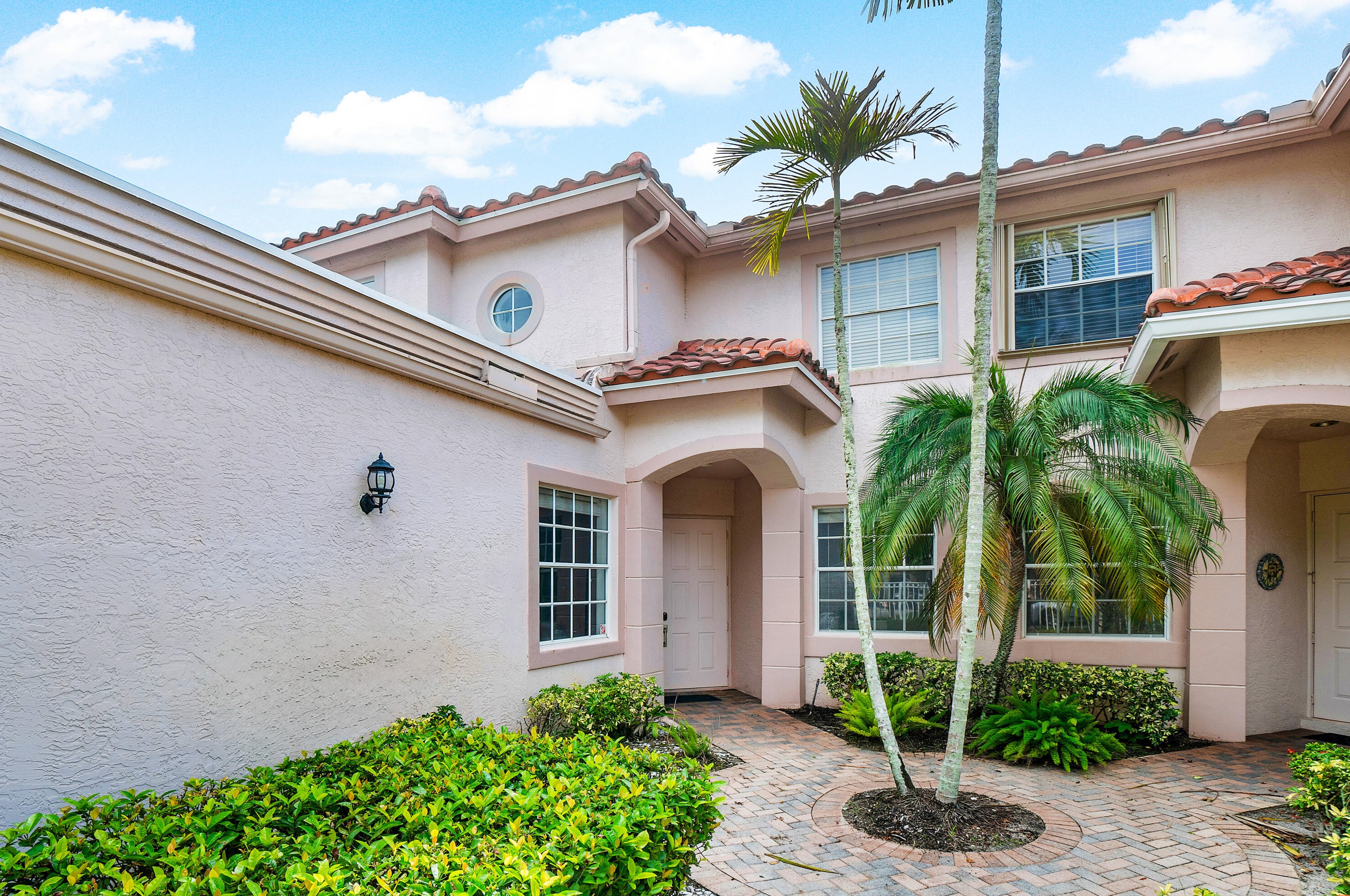 8082 Aberdeen Dr #101, Boynton Beach, FL 33472