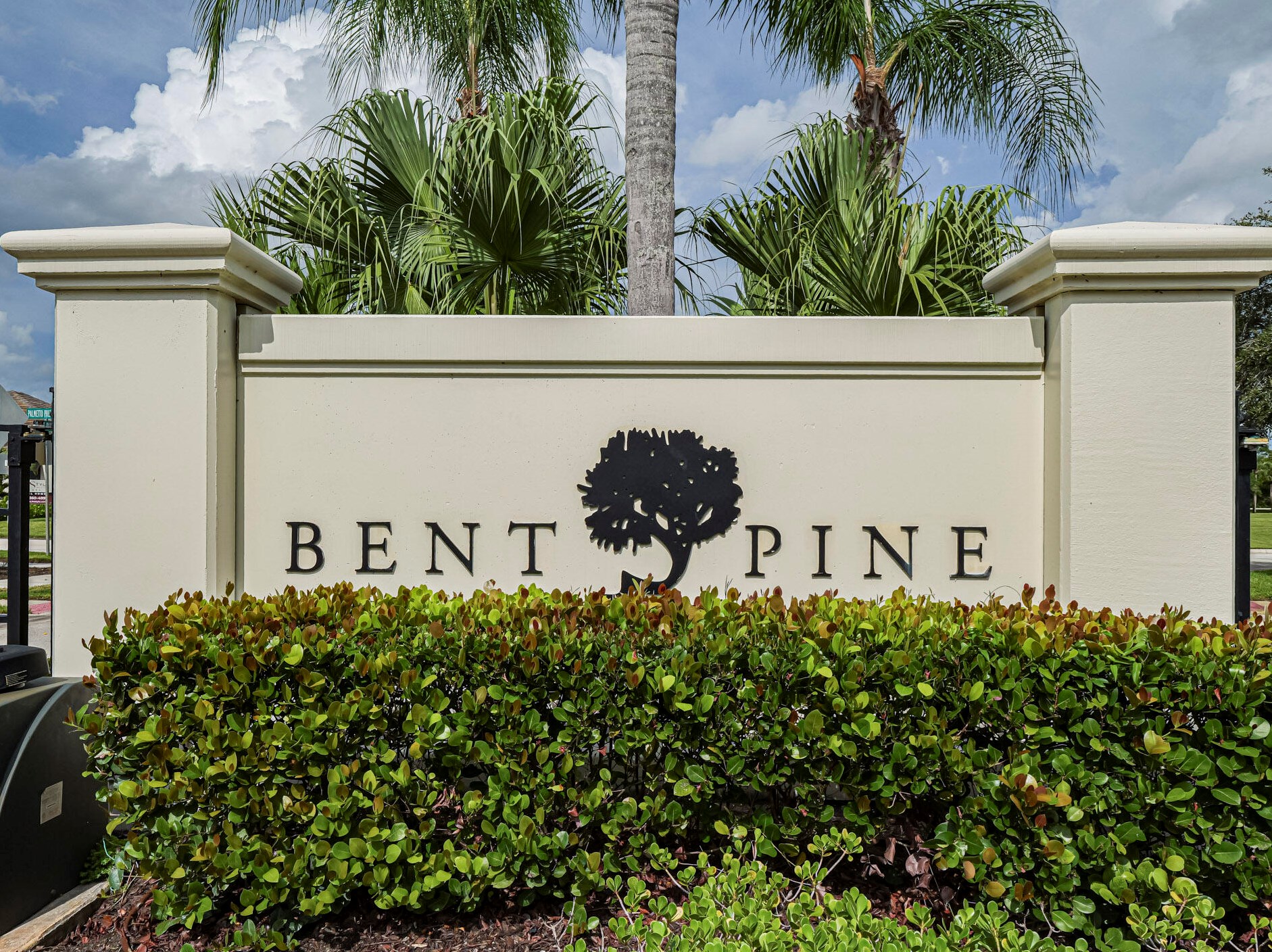 103 Prestwick Cir, Vero Beach FL  32967-7513 exterior