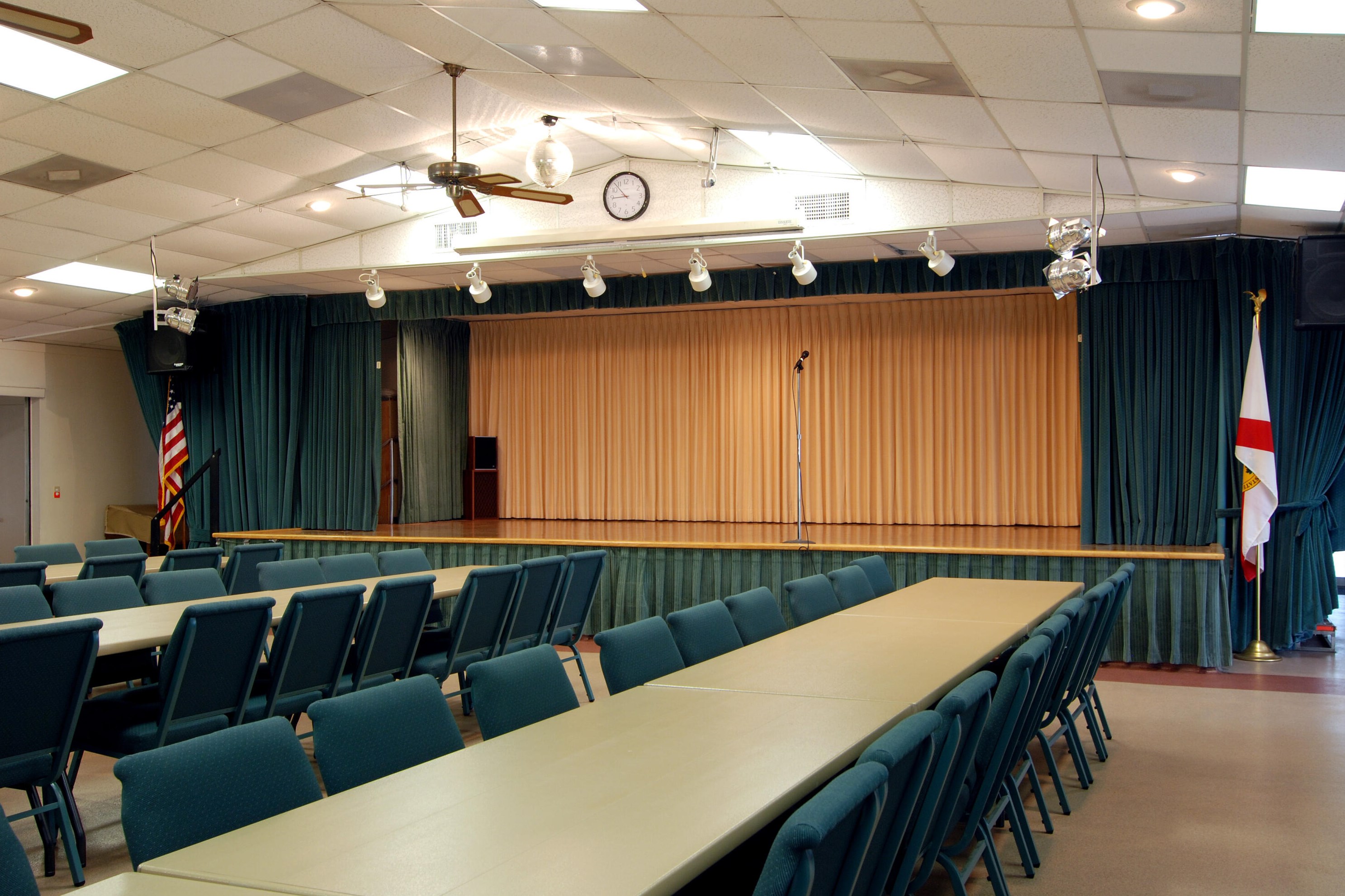 1006 7 Ave, Boynton Beach FL 33435-3807 exterior