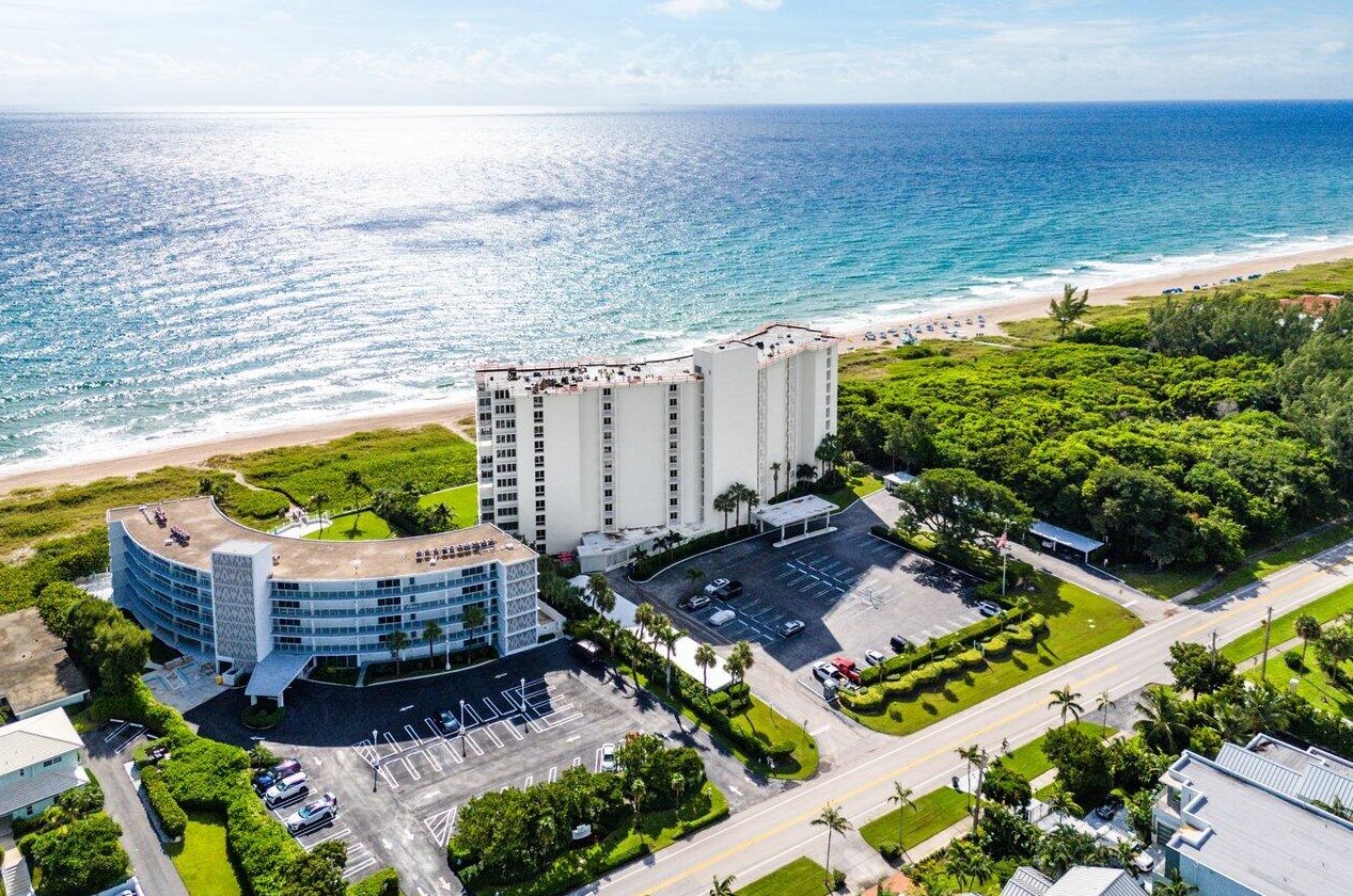 1225 Ocean Blvd, Delray Beach FL  33483-6534 exterior
