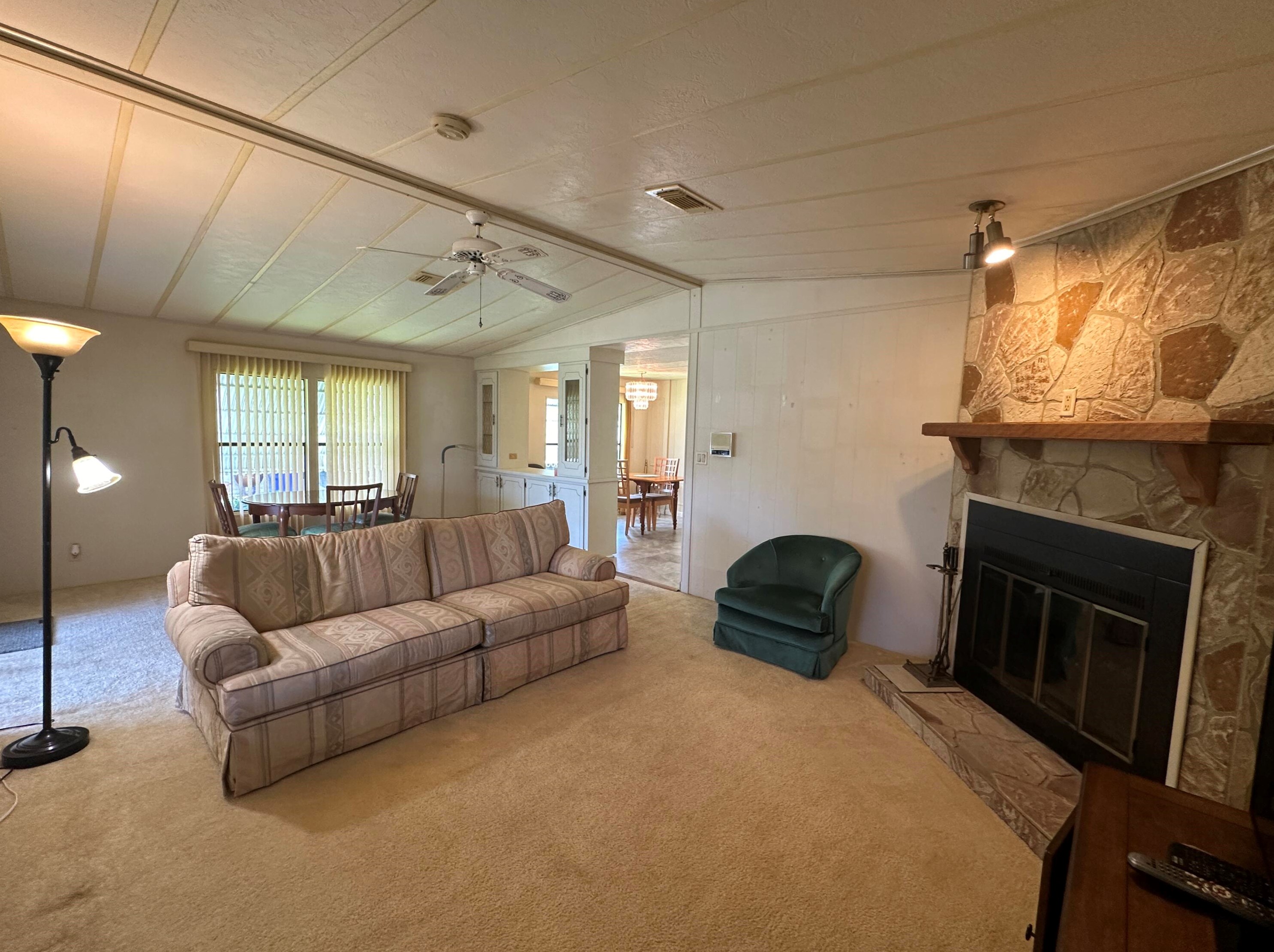 7666 Se Independence Ave, Hobe Sound, FL 33455